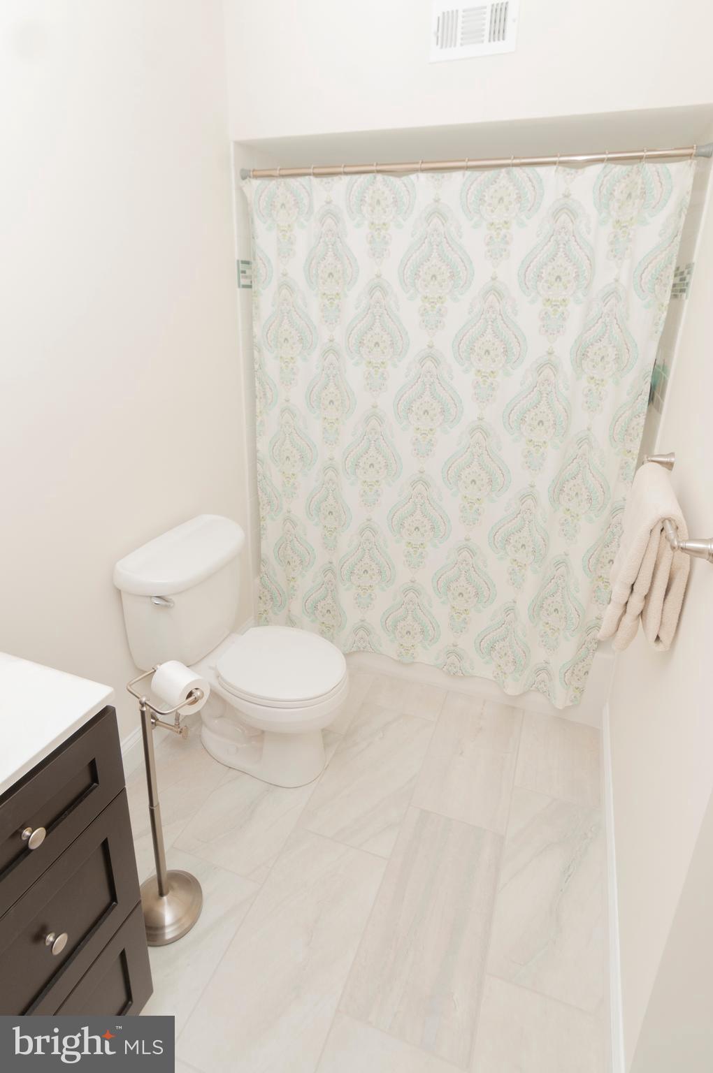 SUMMIT TRACE - Residential