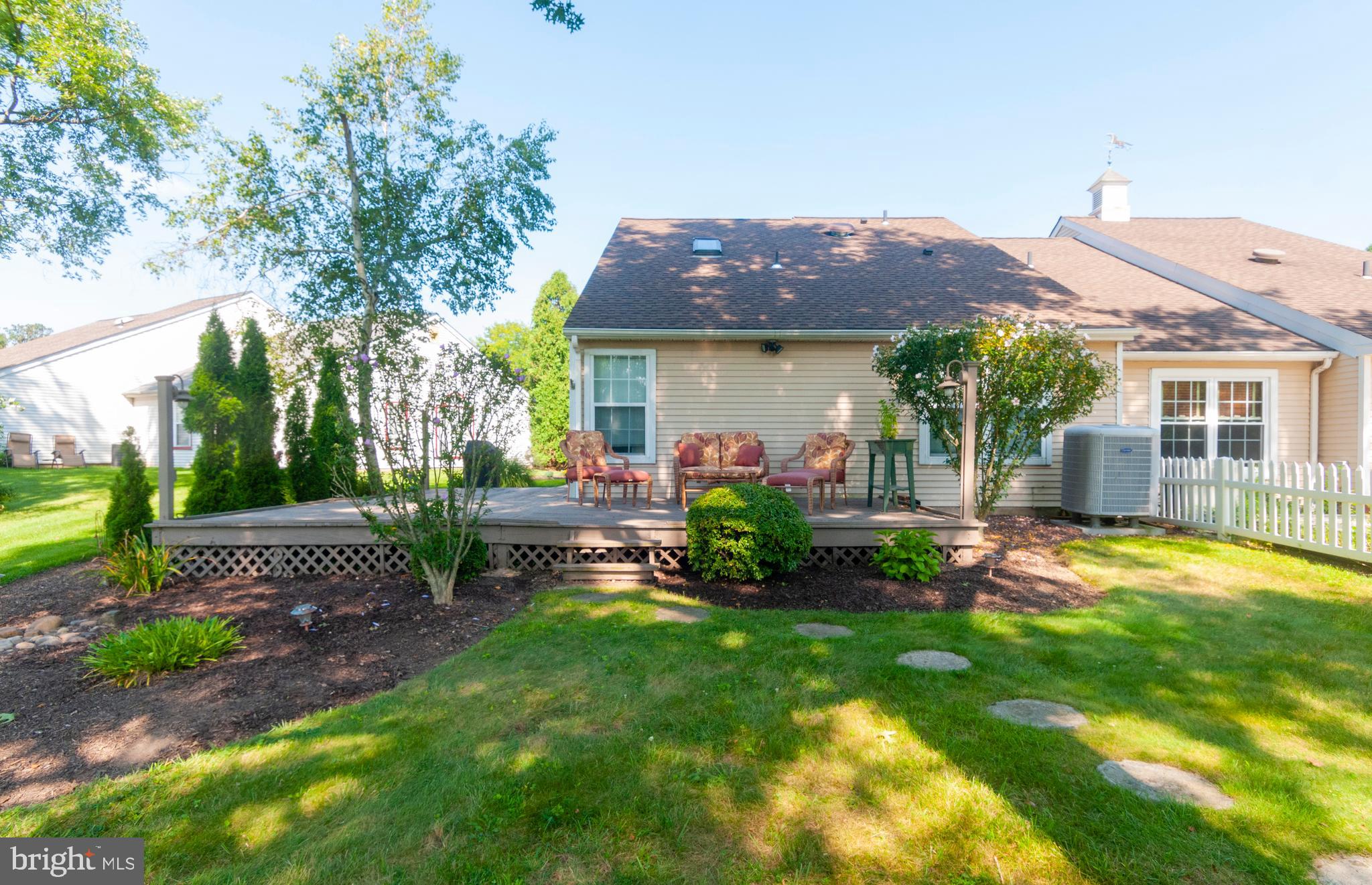 SUMMIT TRACE - Residential