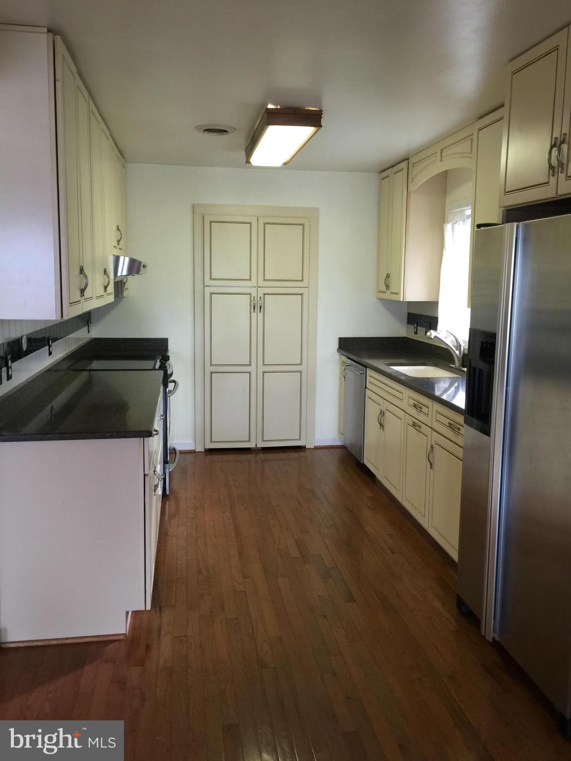 BAY CITY - Residential Lease