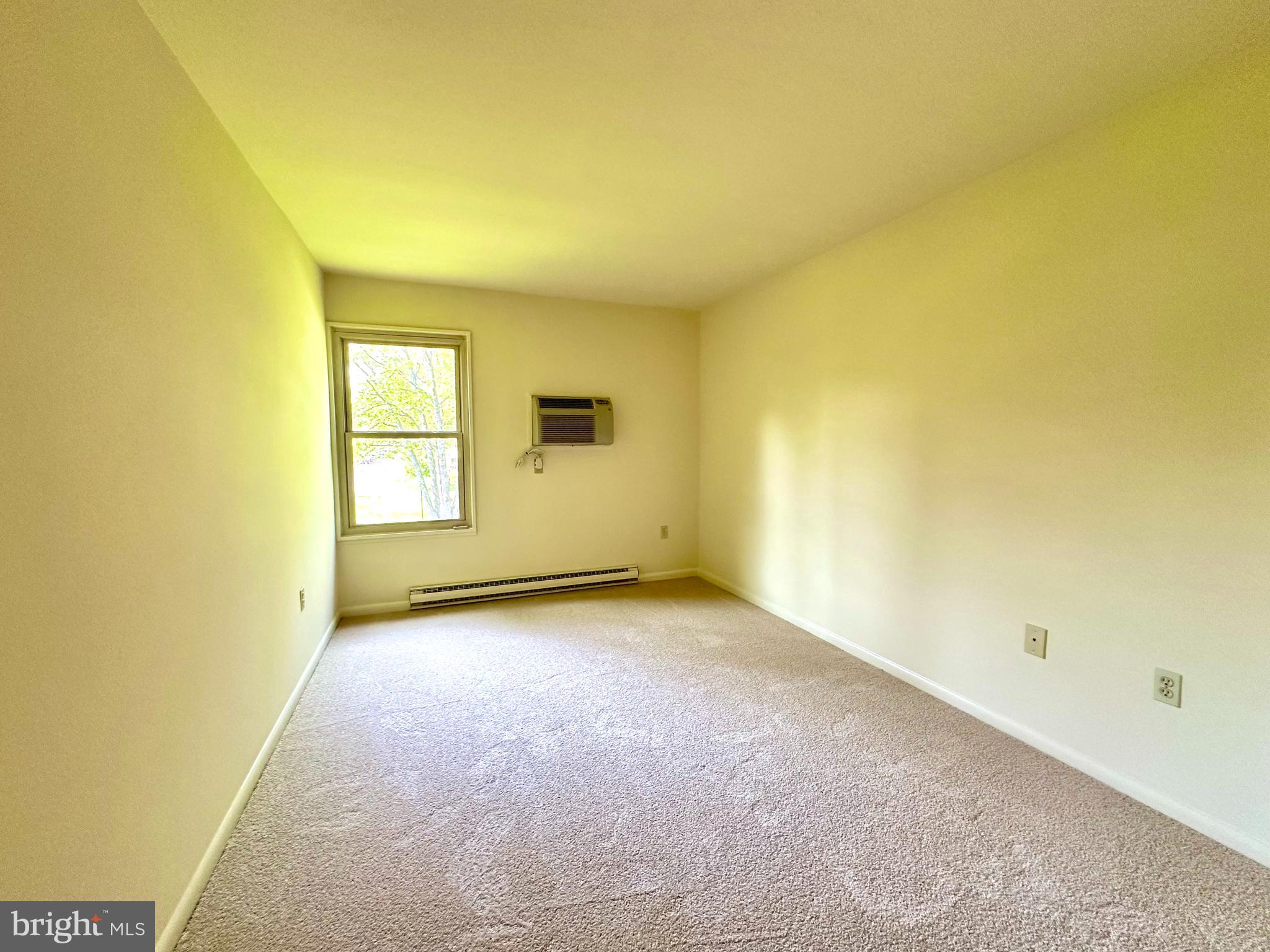 LEISURE WORLD - Residential