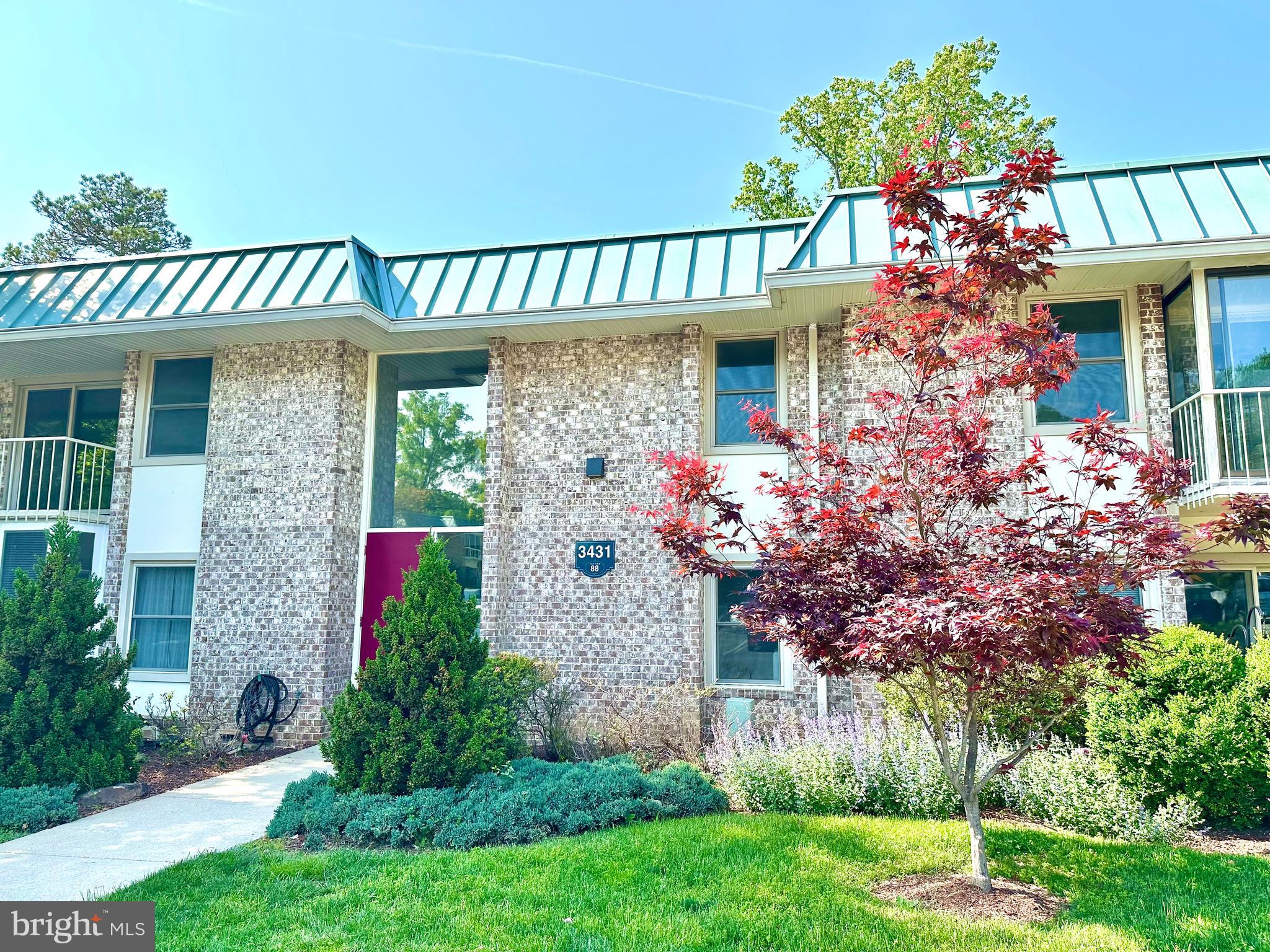 LEISURE WORLD - Residential