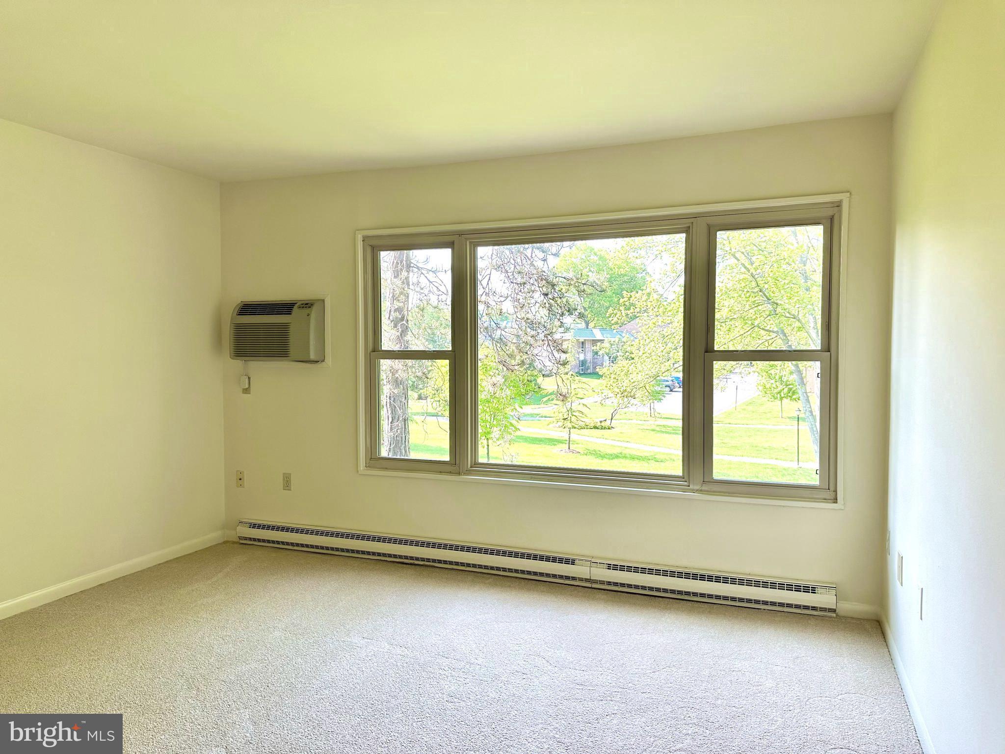 LEISURE WORLD - Residential