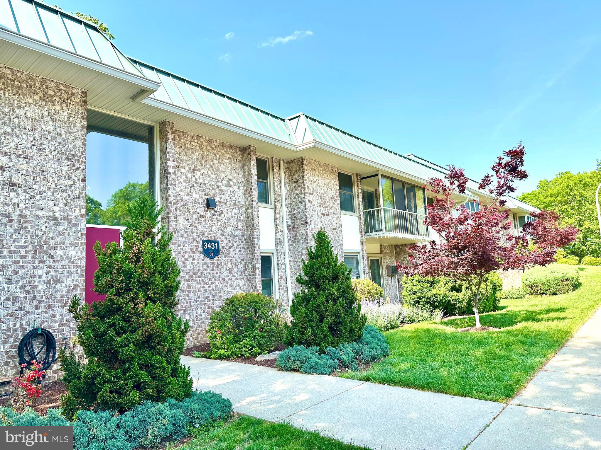 LEISURE WORLD - Residential