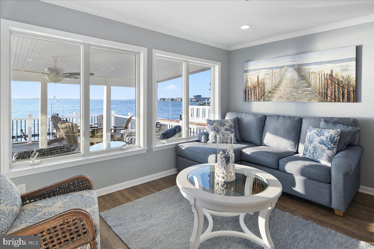 CAINE KEYS II EXT - Residential