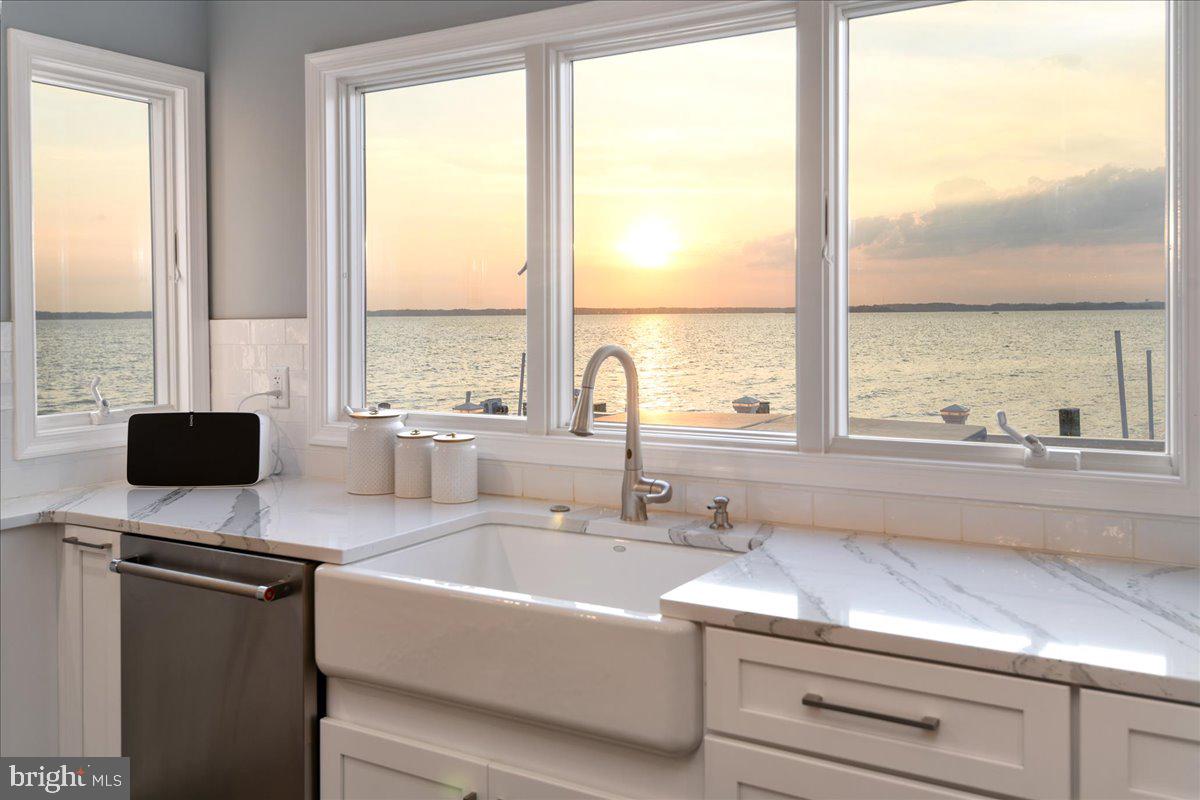 CAINE KEYS II EXT - Residential