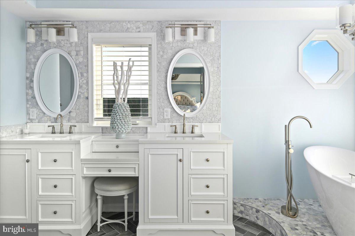 CAINE KEYS II EXT - Residential