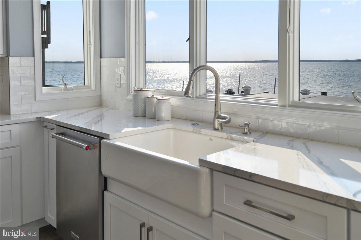 CAINE KEYS II EXT - Residential