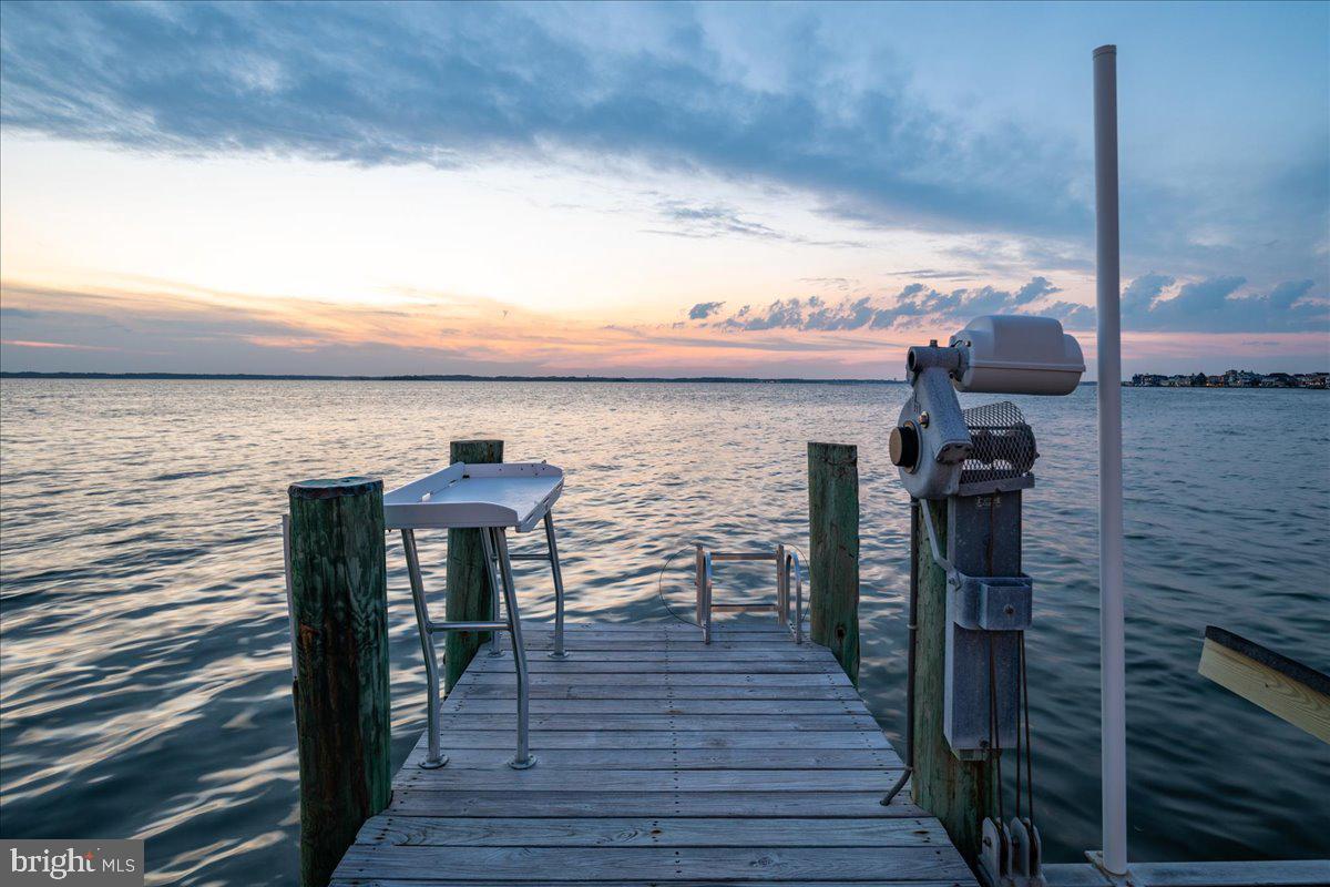 CAINE KEYS II EXT - Residential