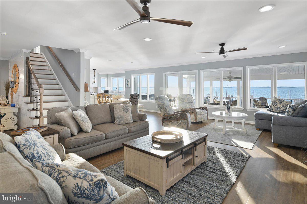 CAINE KEYS II EXT - Residential