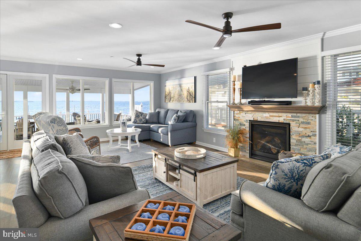 CAINE KEYS II EXT - Residential