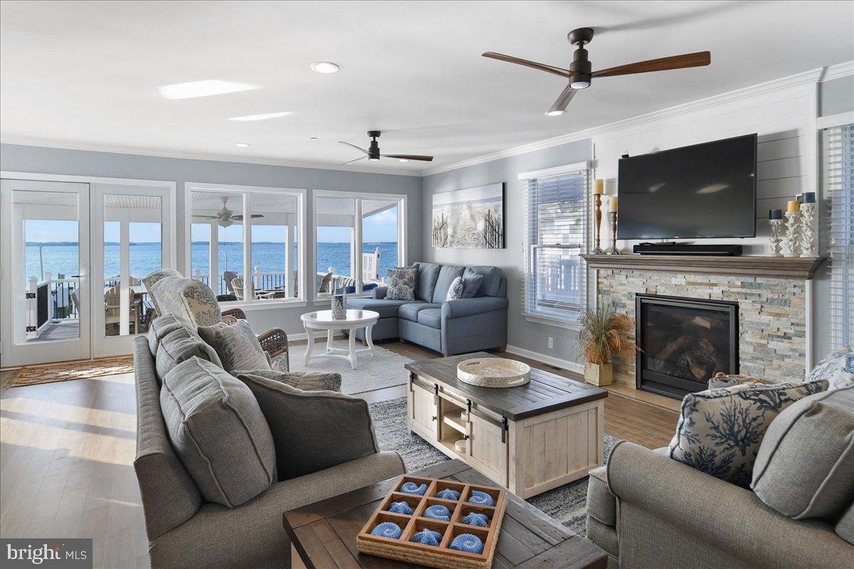 CAINE KEYS II EXT - Residential