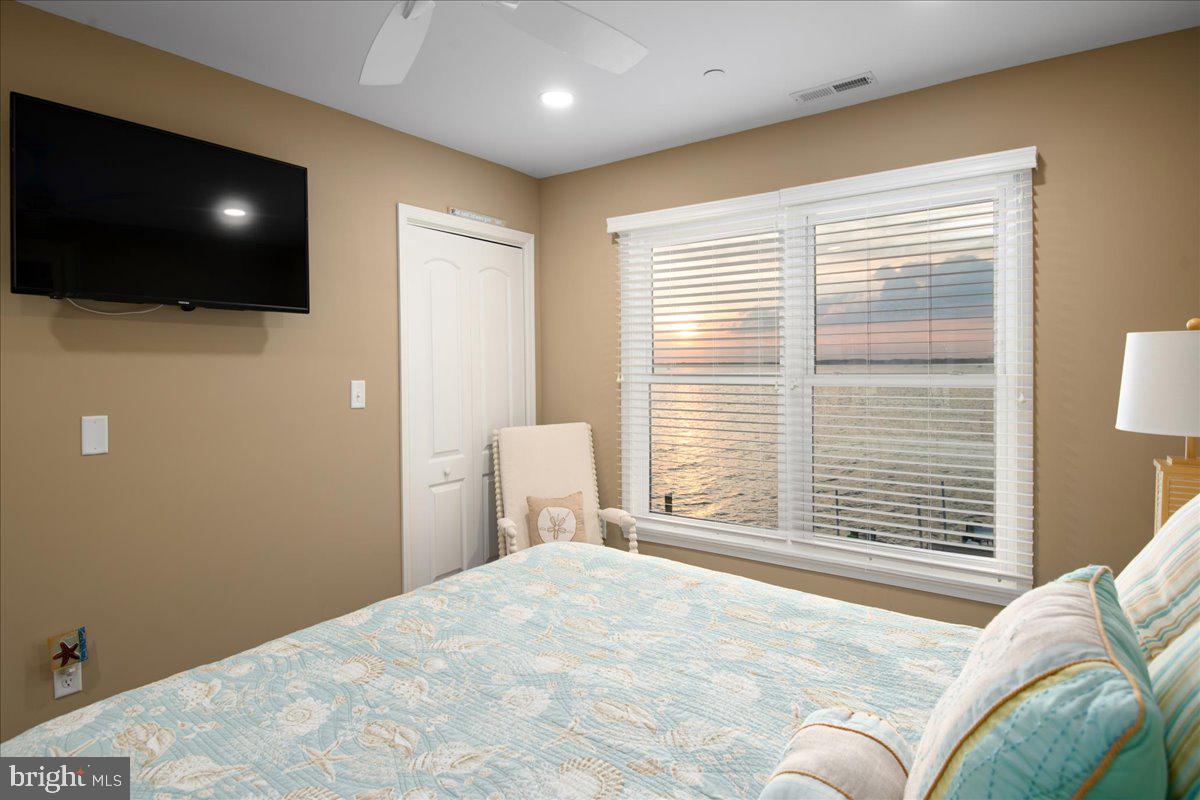 CAINE KEYS II EXT - Residential