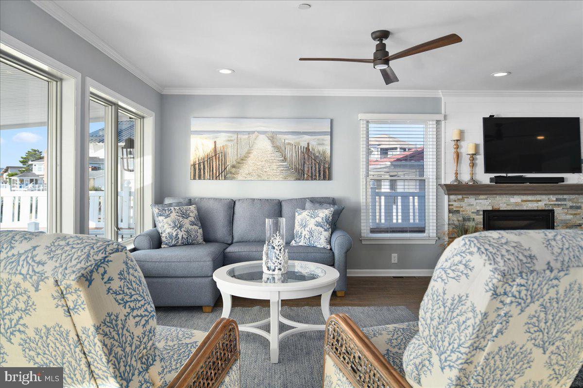 CAINE KEYS II EXT - Residential