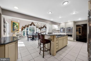 Single Family Residence at 521 KINGS DRIVE