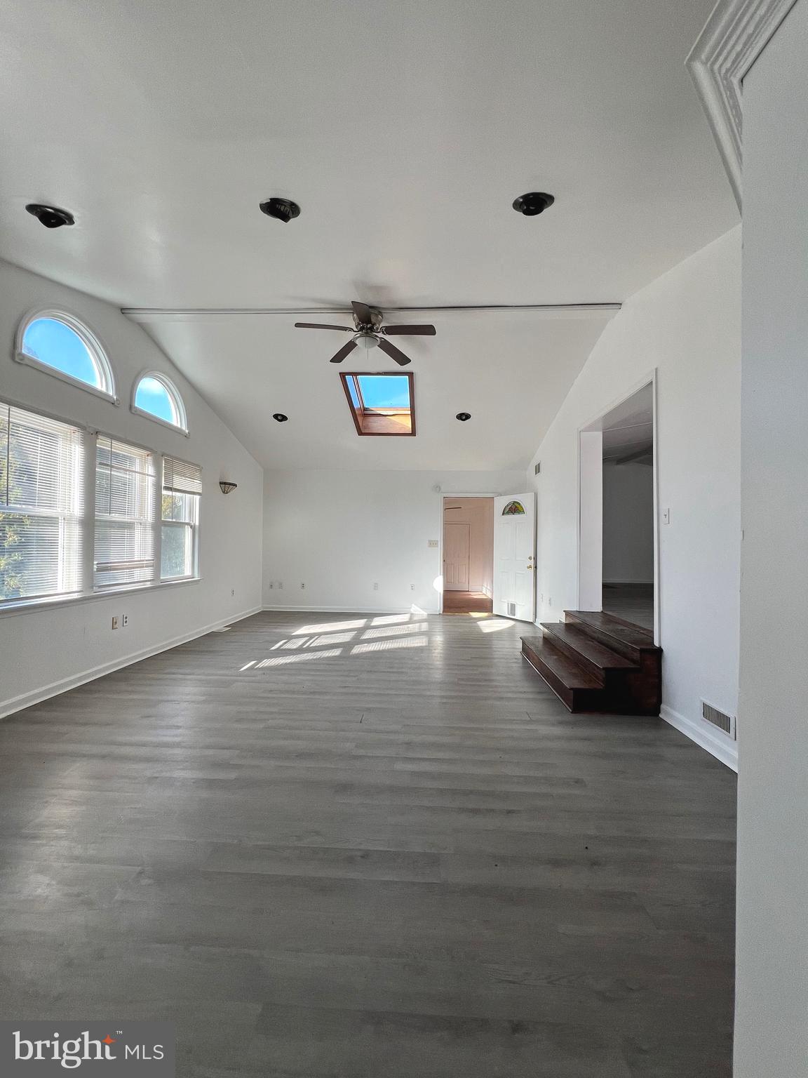 1802 STRAWBERRY AVENUE