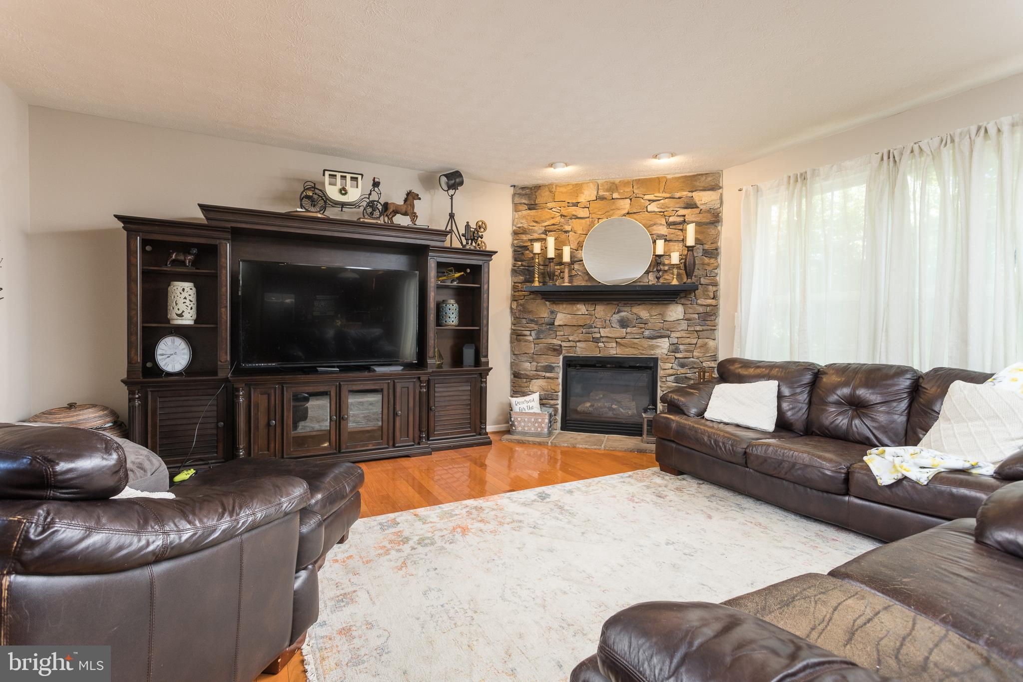 PATRIOTS GLEN - Residential