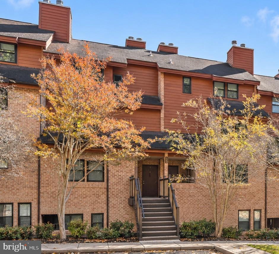 Photo of 7515 Weather Worn Way #F, COLUMBIA, MD 21046 (MLS # MDHW2074936)