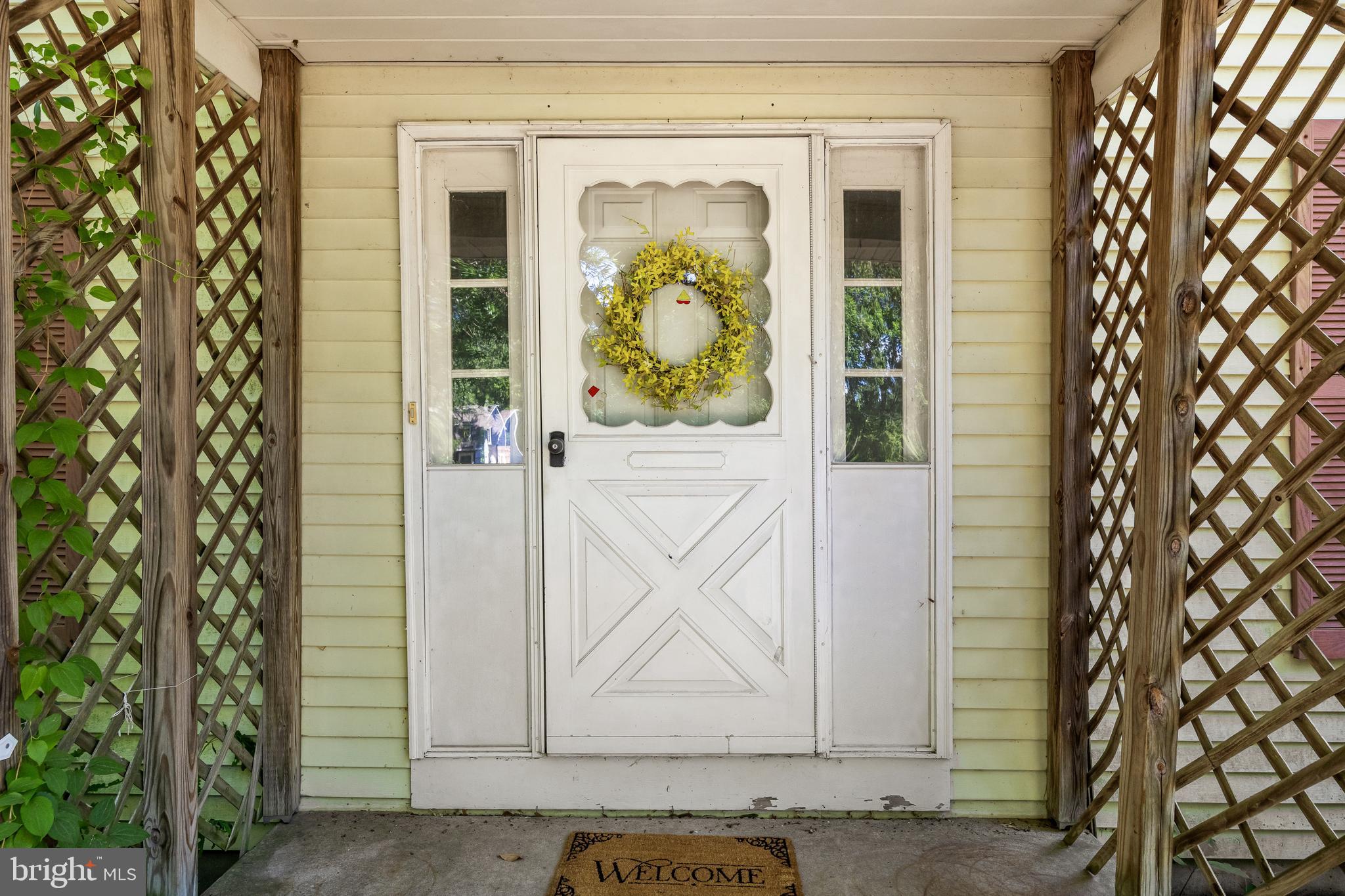 518 ADAMS LANE