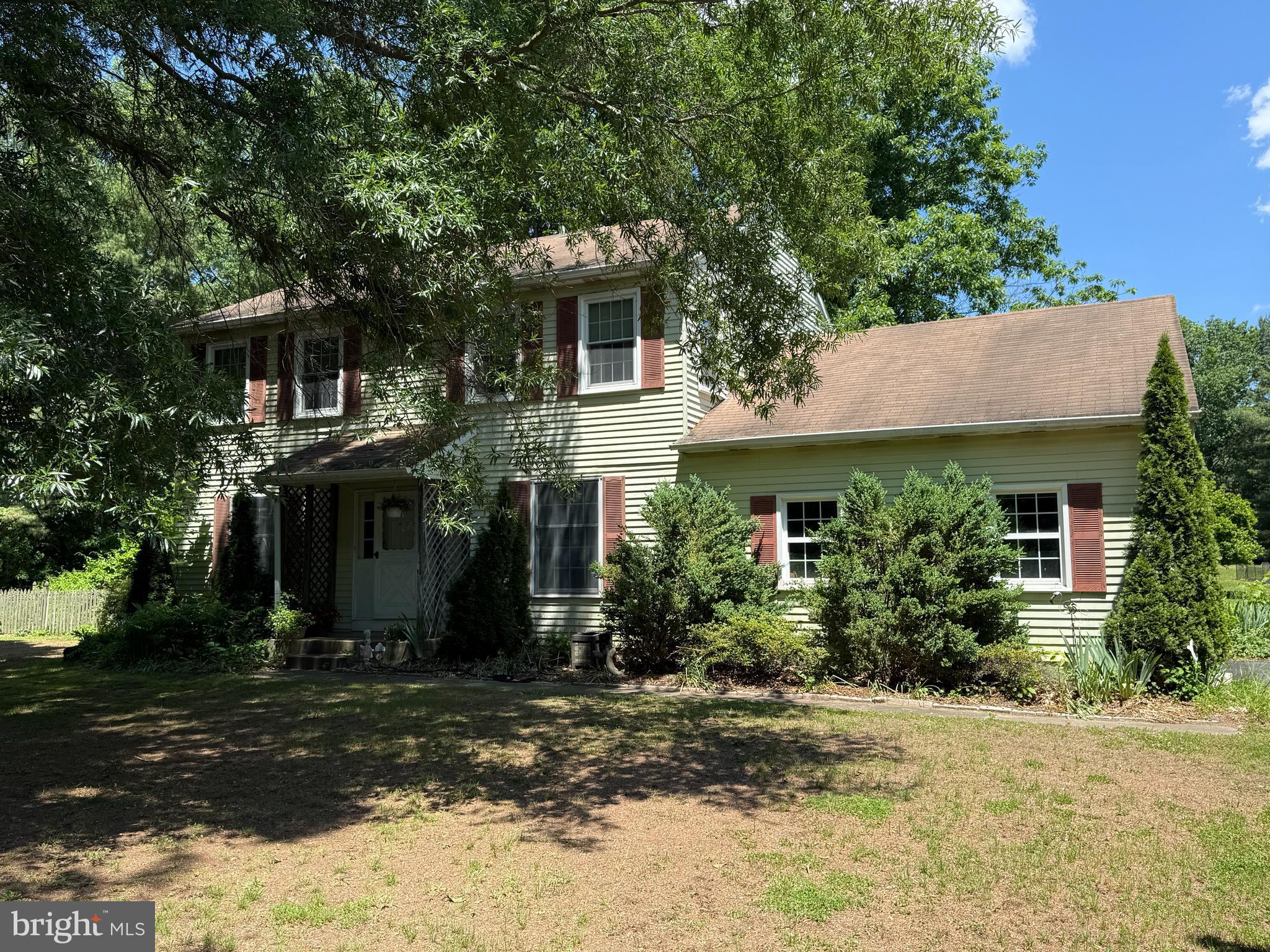 518 ADAMS LANE