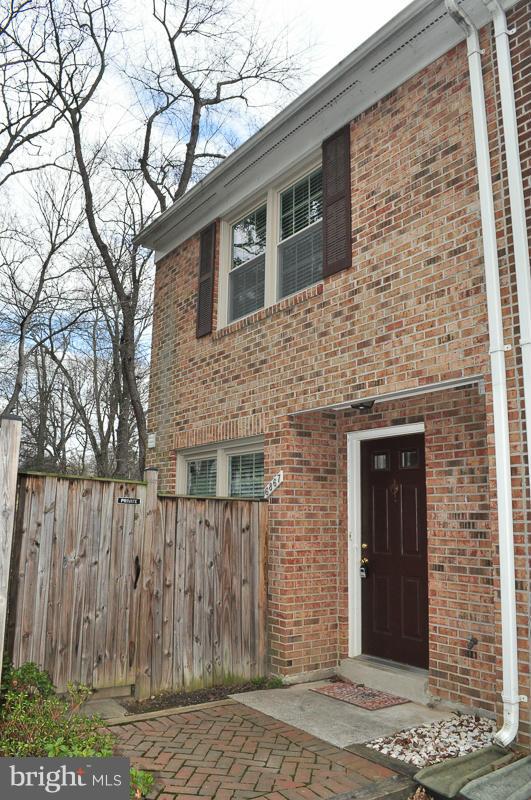 SHERIDAN SQUARE - Residential Lease