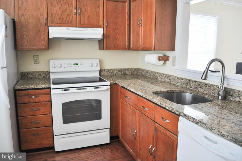 SHERIDAN SQUARE - Residential Lease