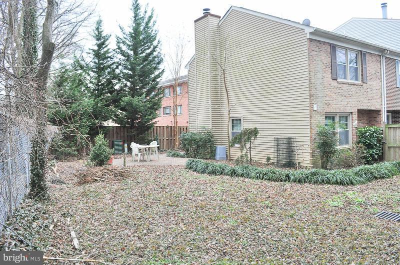 SHERIDAN SQUARE - Residential Lease