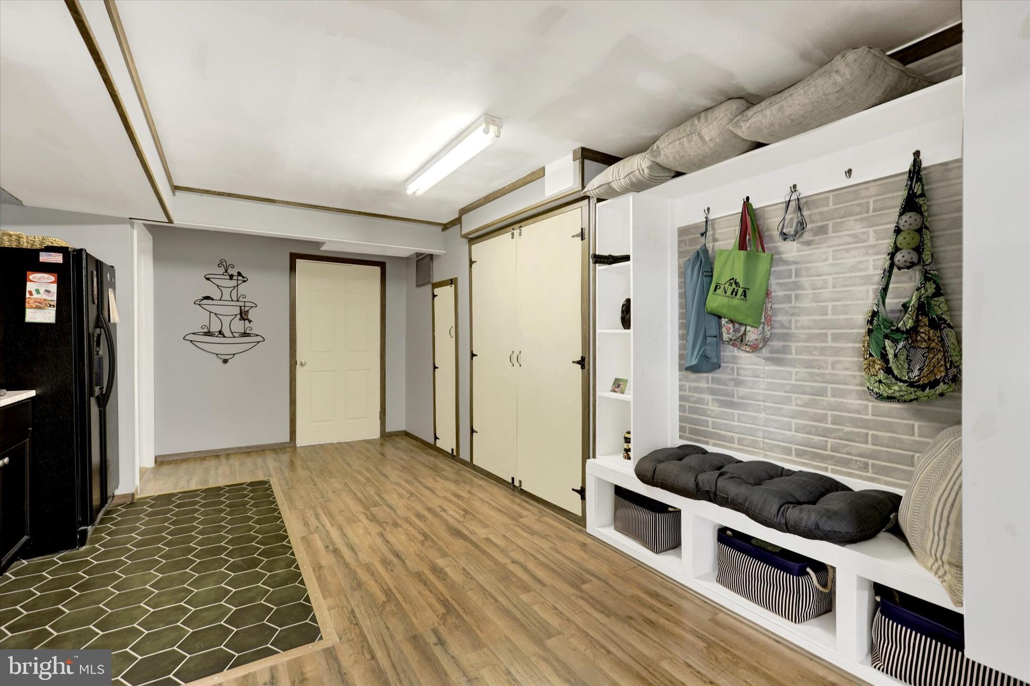 PENN NATIONAL GOLF COURSE COMMUNITY - Residential