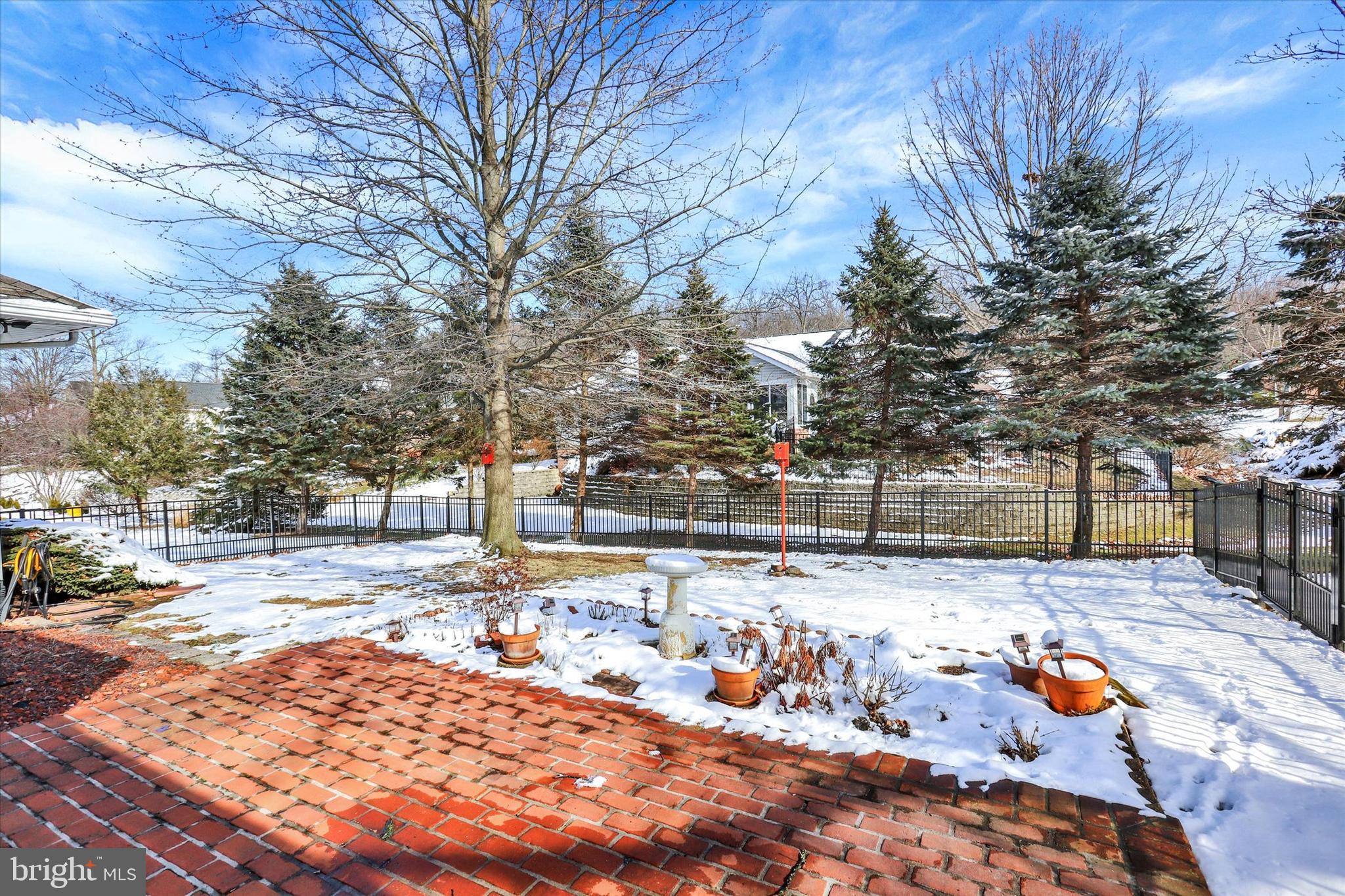 PENN NATIONAL GOLF COURSE COMMUNITY - Residential