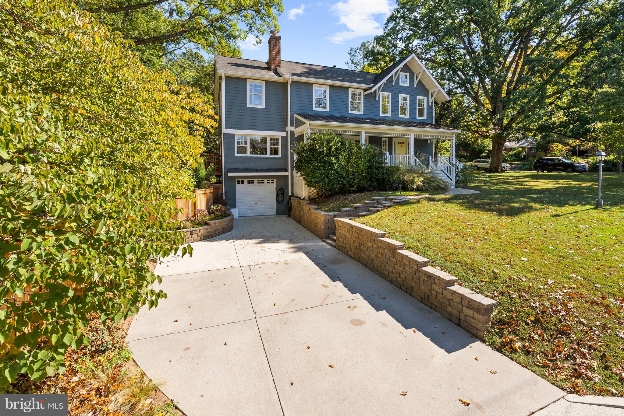 DONNA LEE GARDENS - Residential