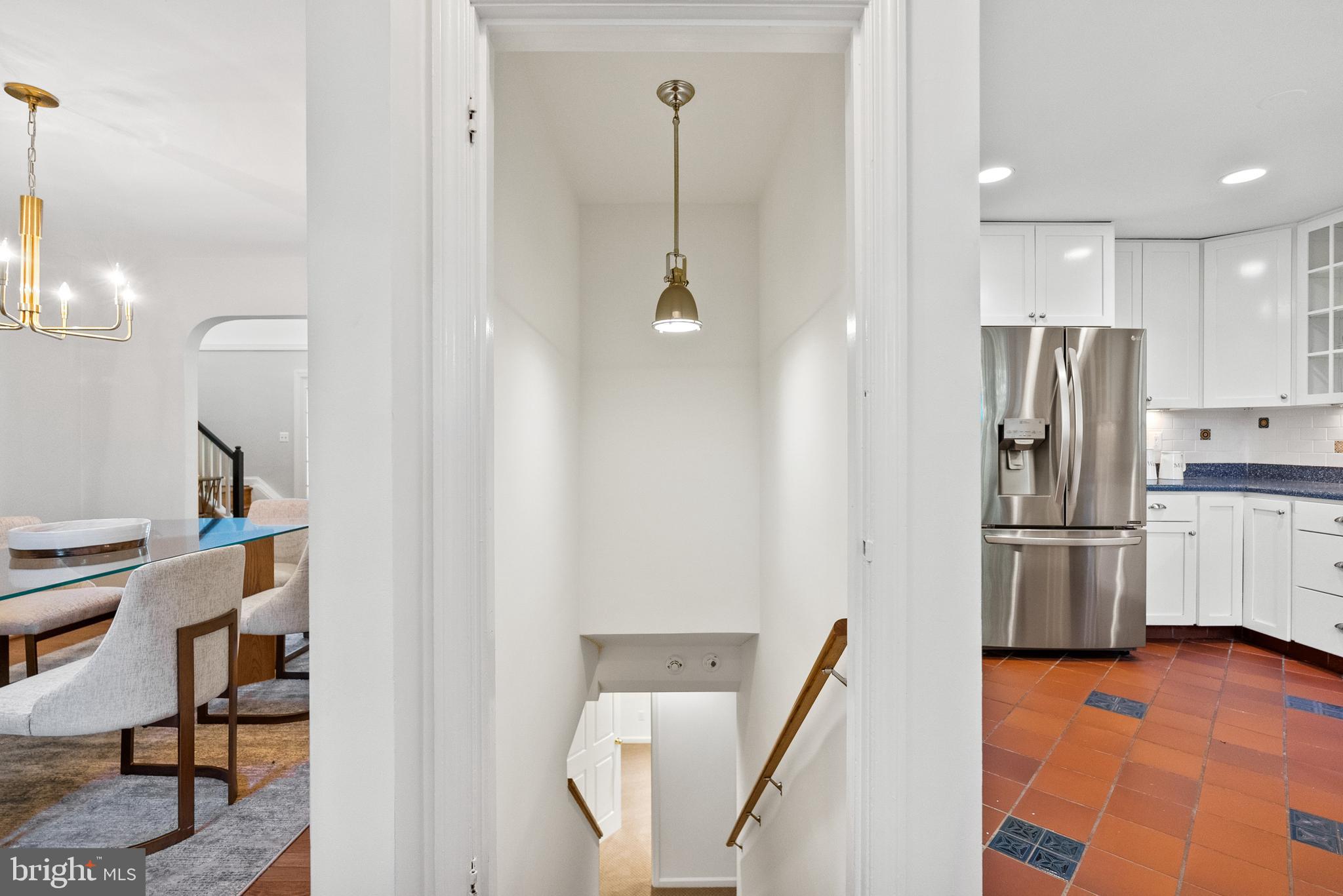 DONNA LEE GARDENS - Residential