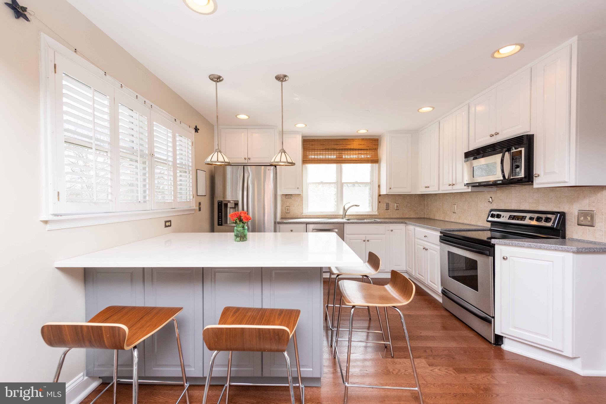 MAYWOOD - Residential Lease