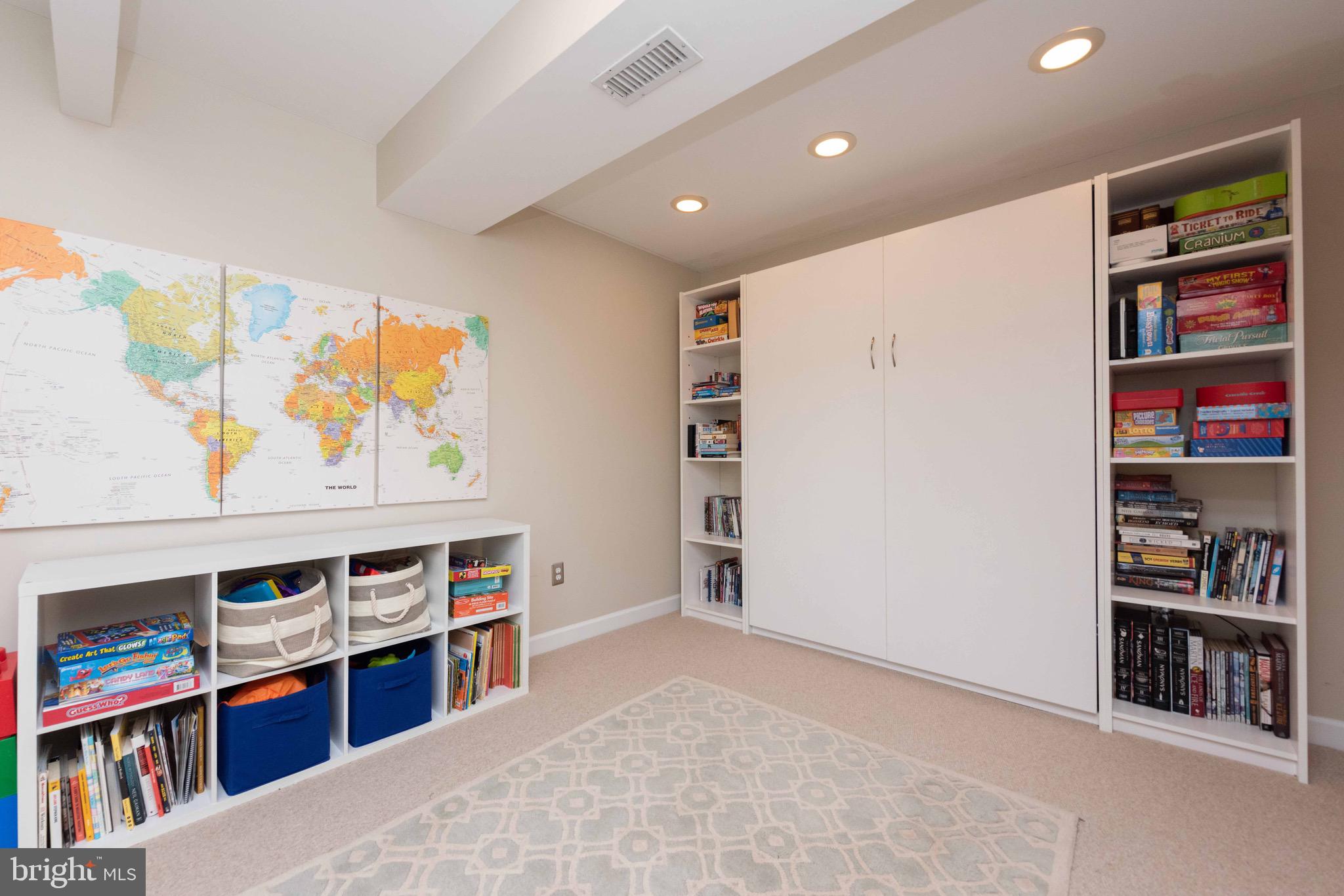 MAYWOOD - Residential Lease