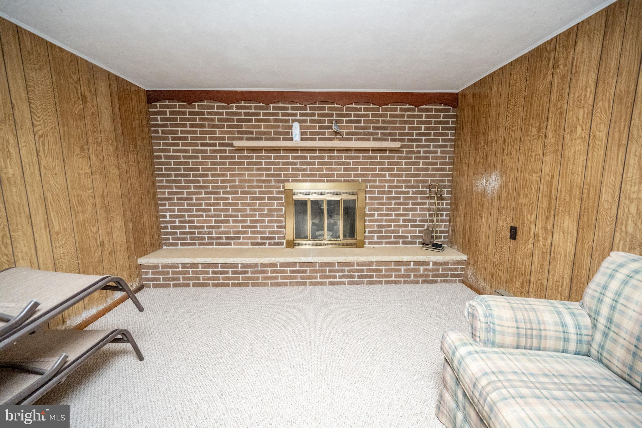 MITCHELL MANOR - Residential