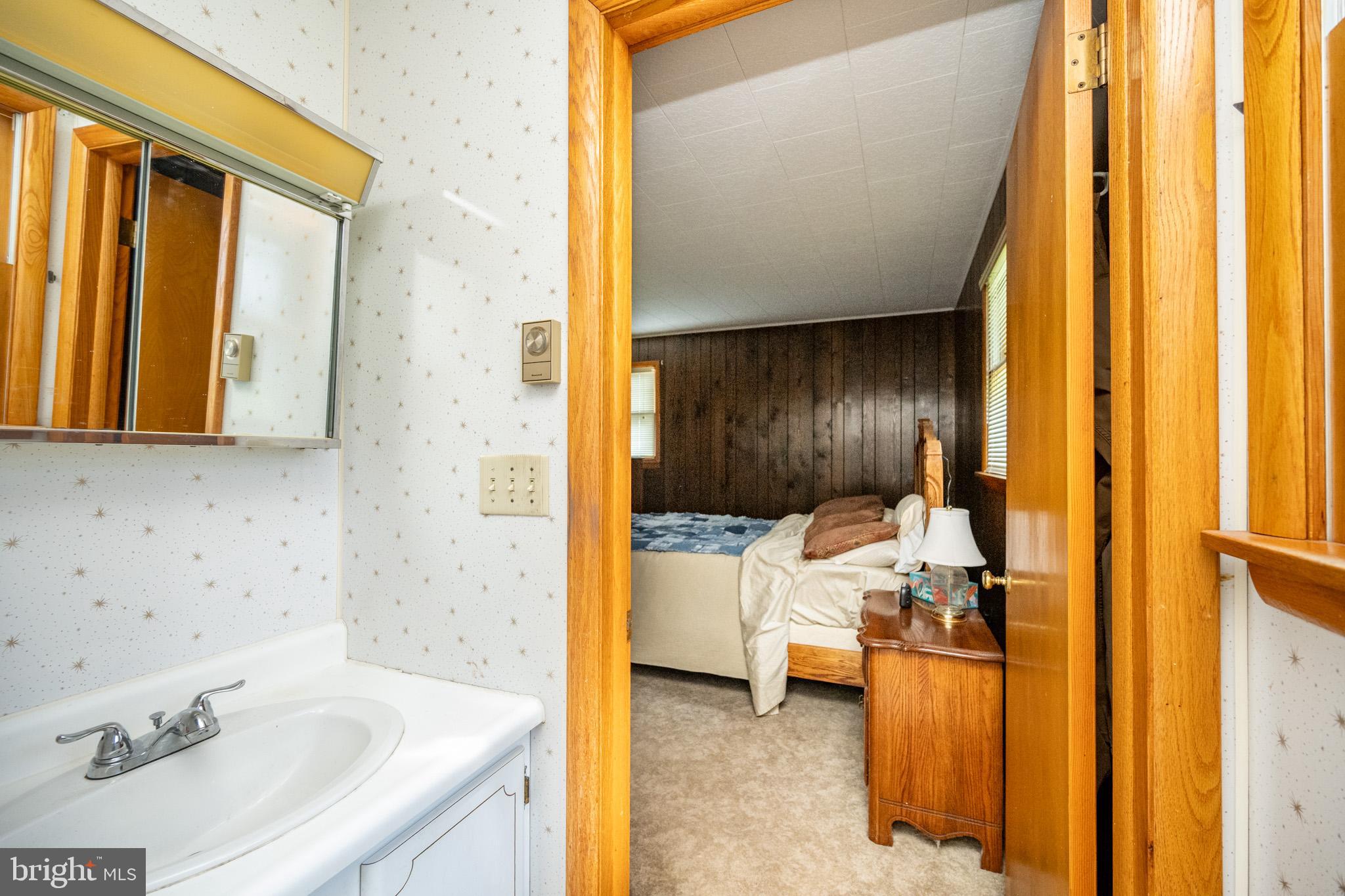 MITCHELL MANOR - Residential