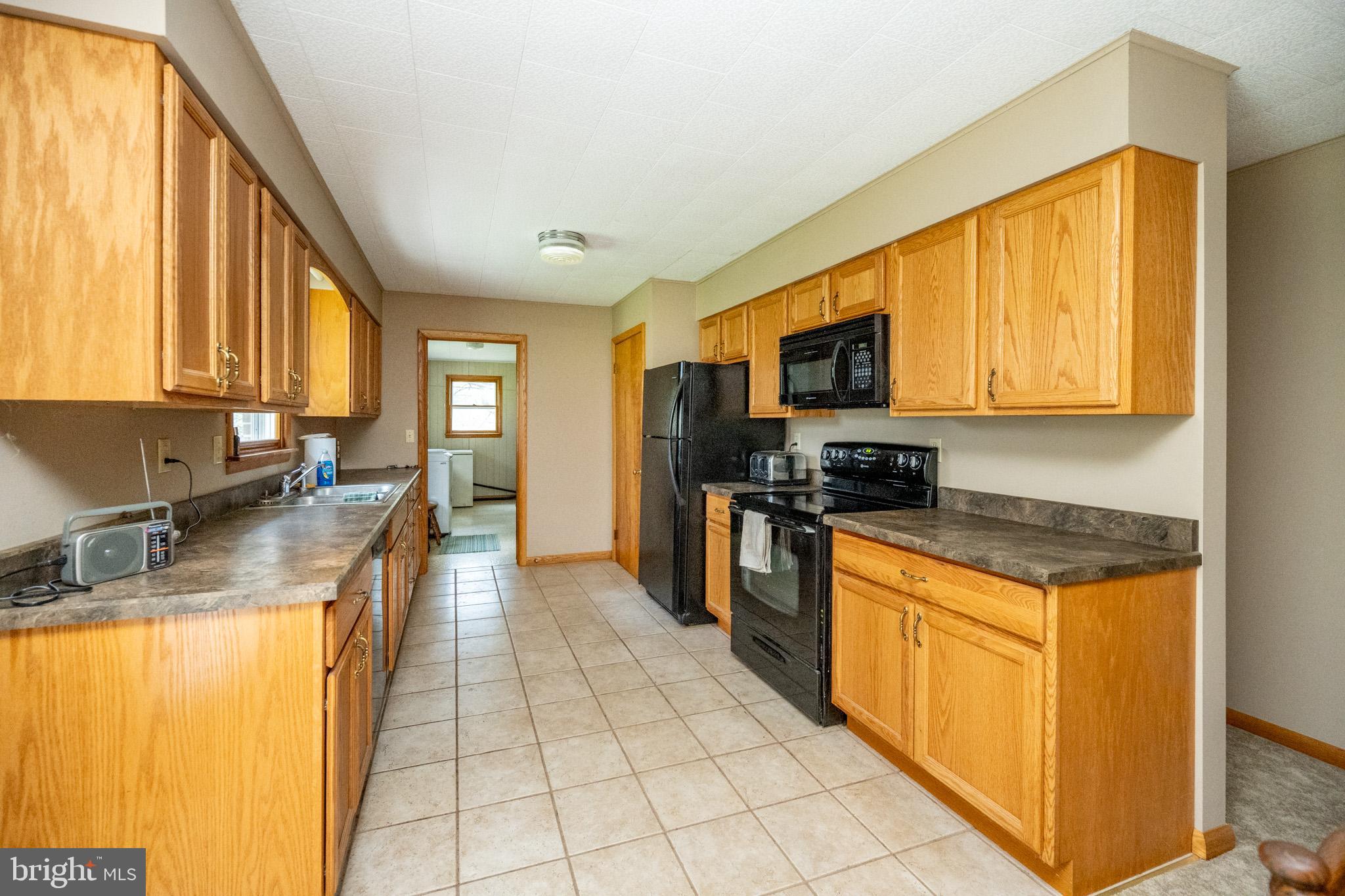 MITCHELL MANOR - Residential