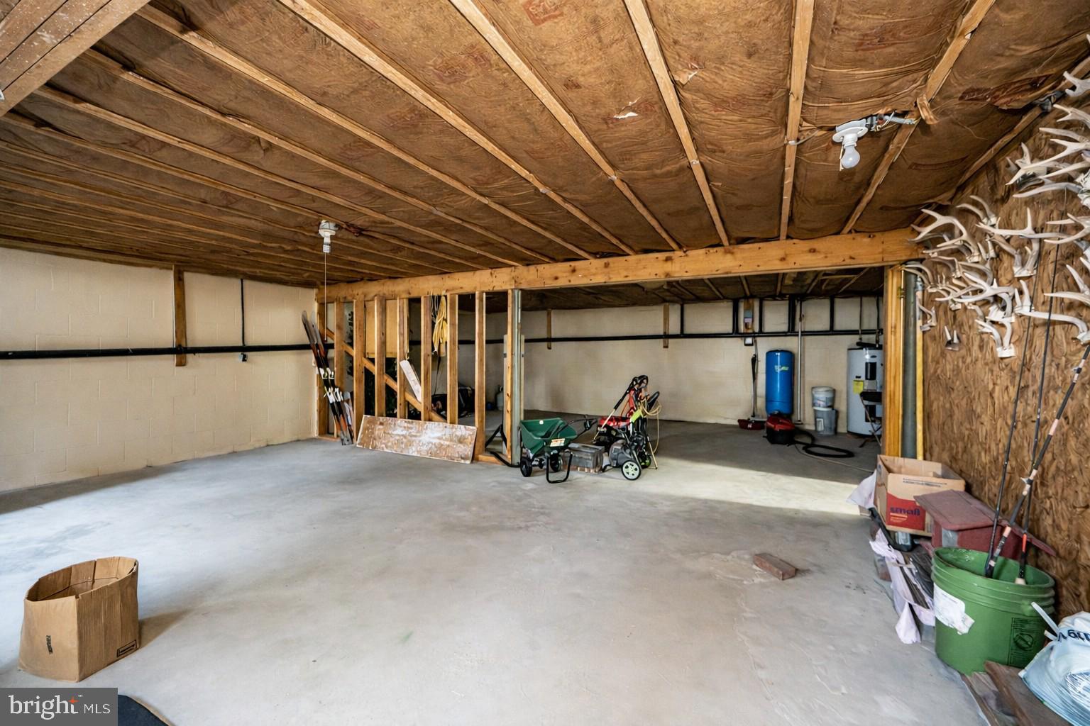 MITCHELL MANOR - Residential