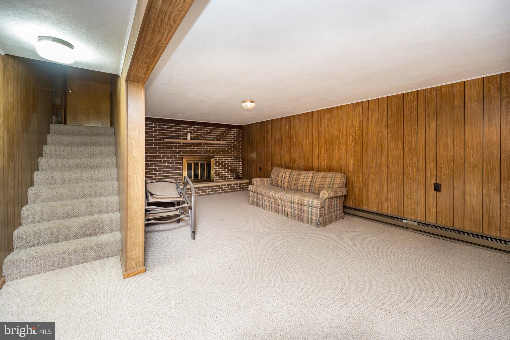 MITCHELL MANOR - Residential