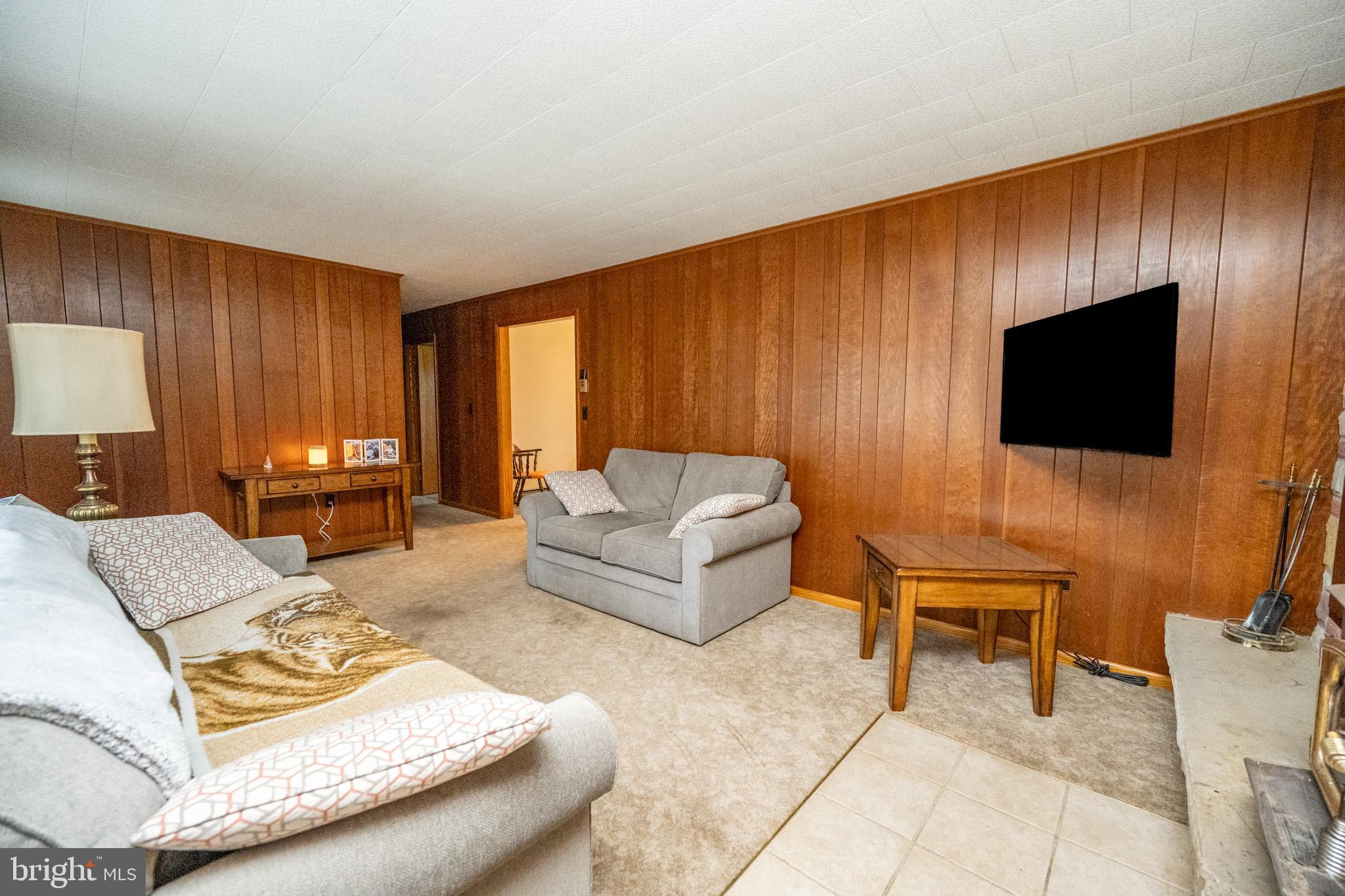 MITCHELL MANOR - Residential