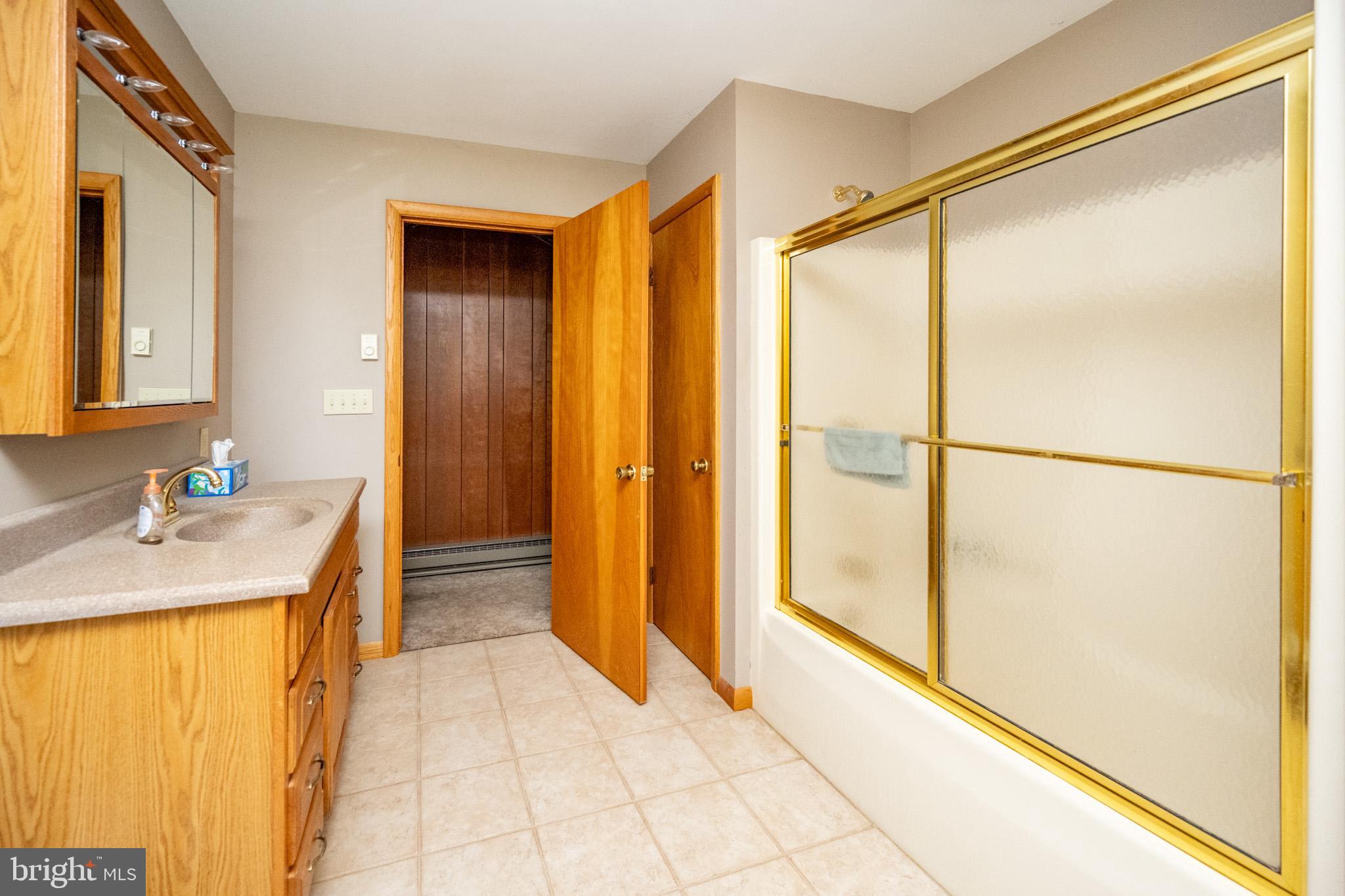 MITCHELL MANOR - Residential