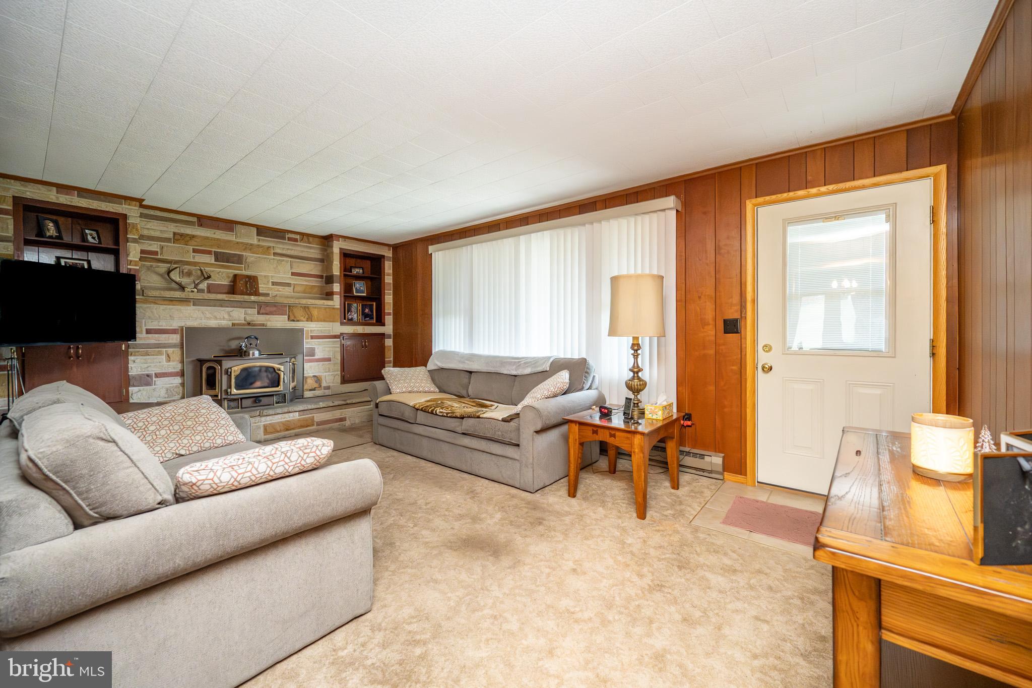 MITCHELL MANOR - Residential