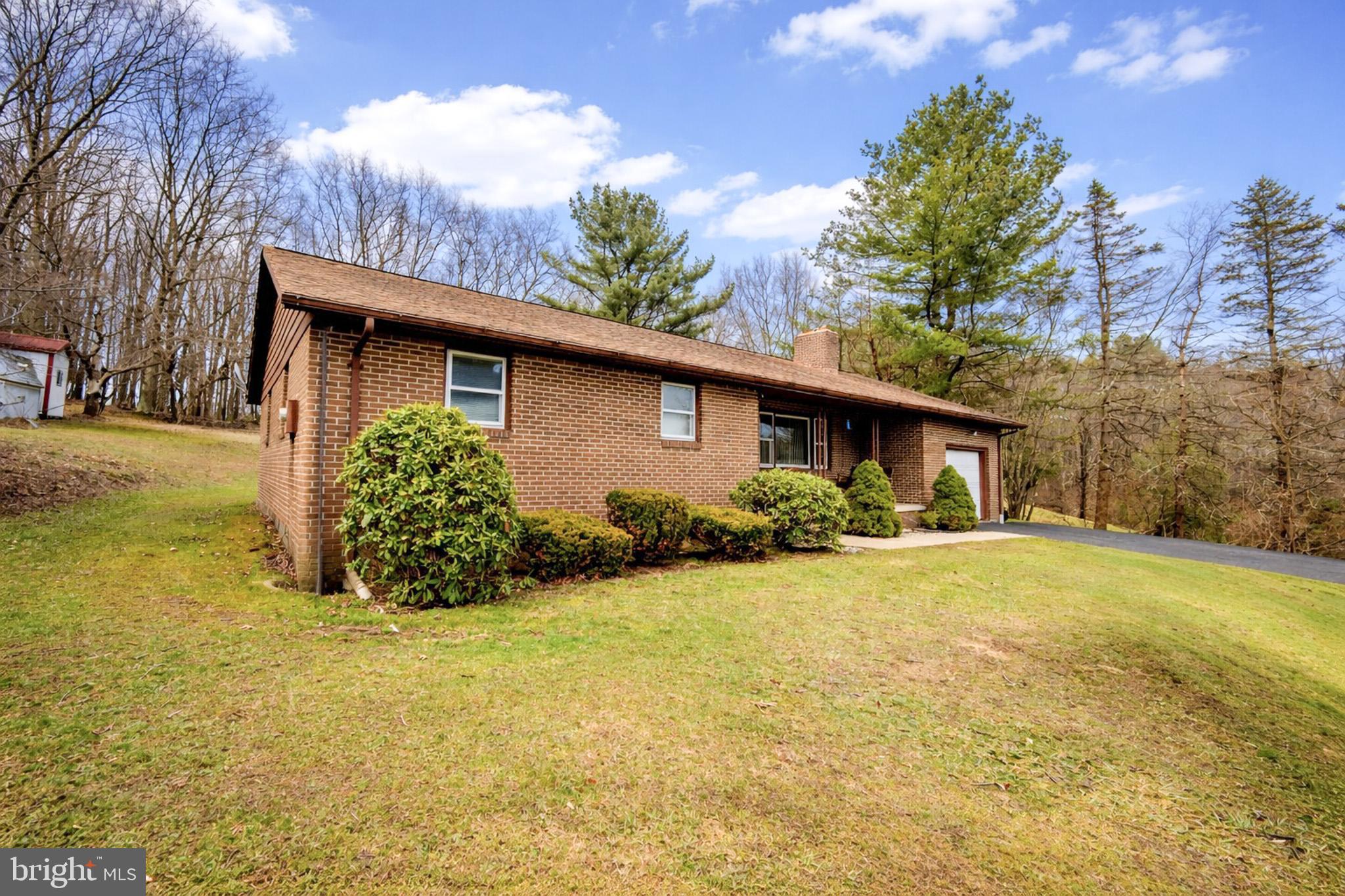 MITCHELL MANOR - Residential