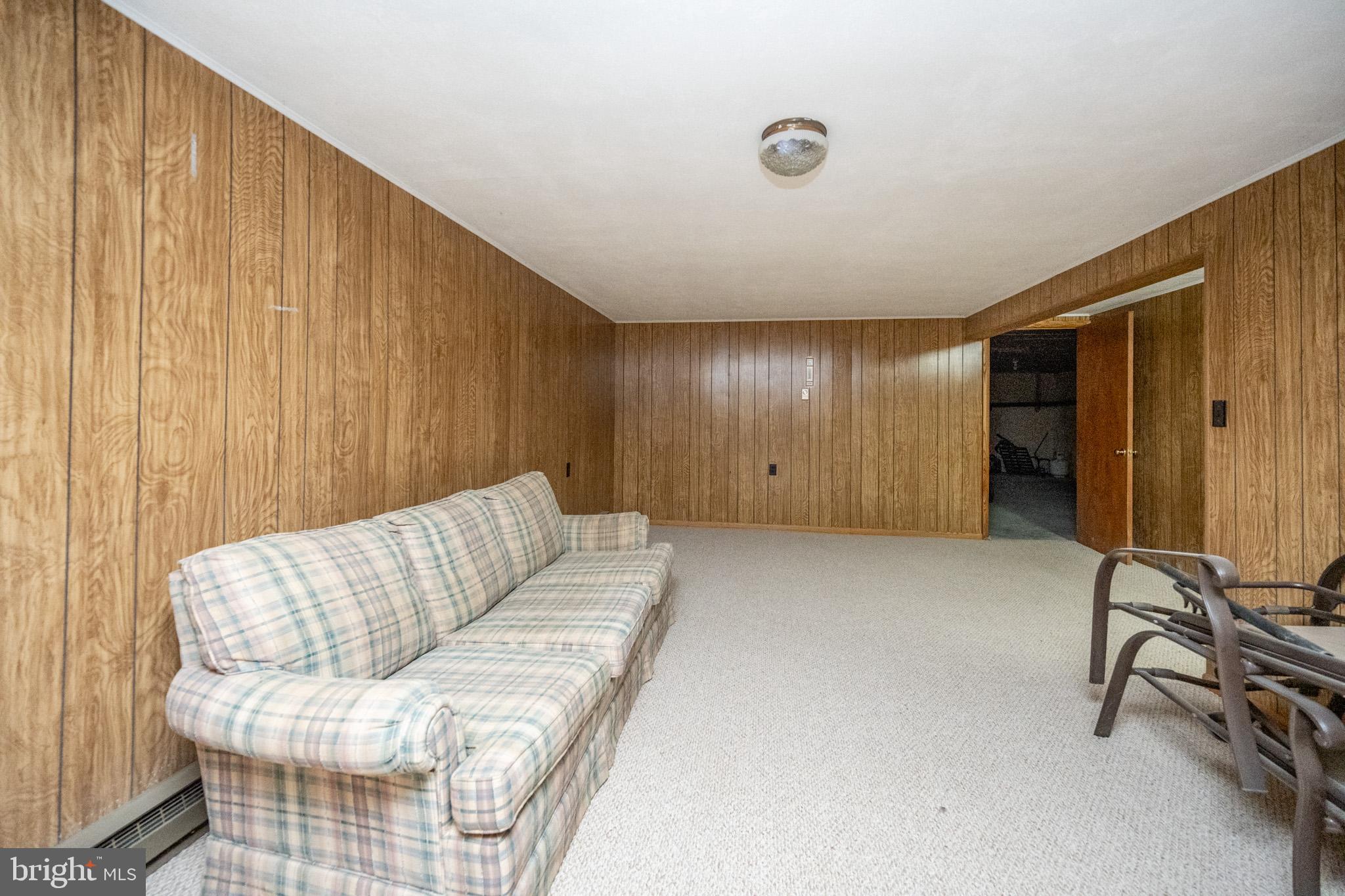 MITCHELL MANOR - Residential