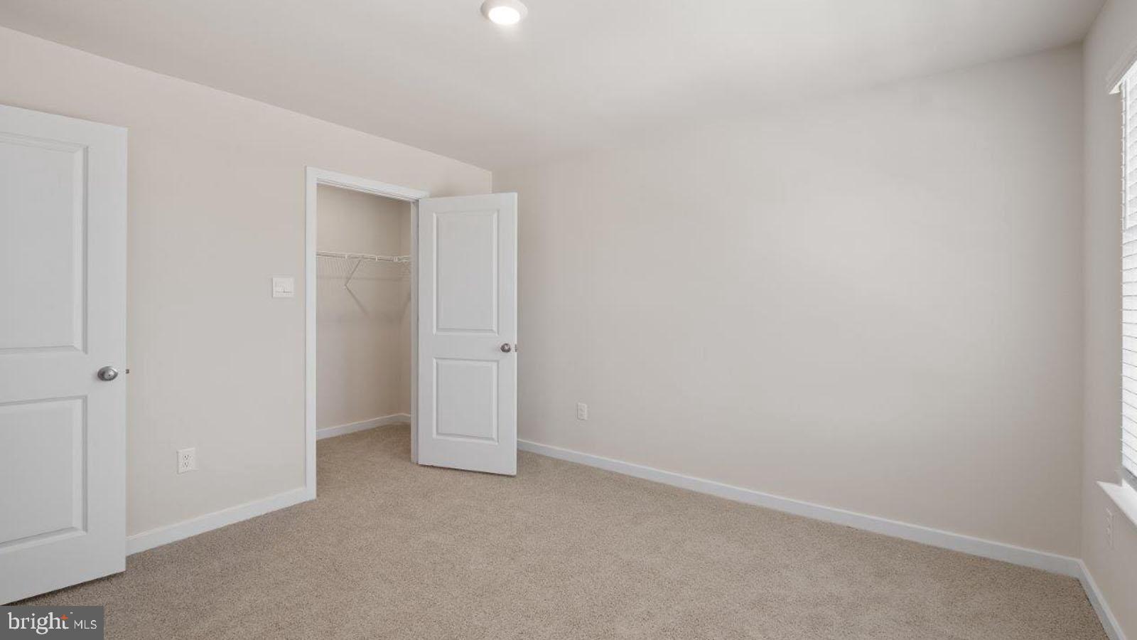 SPRING HILLS - Residential