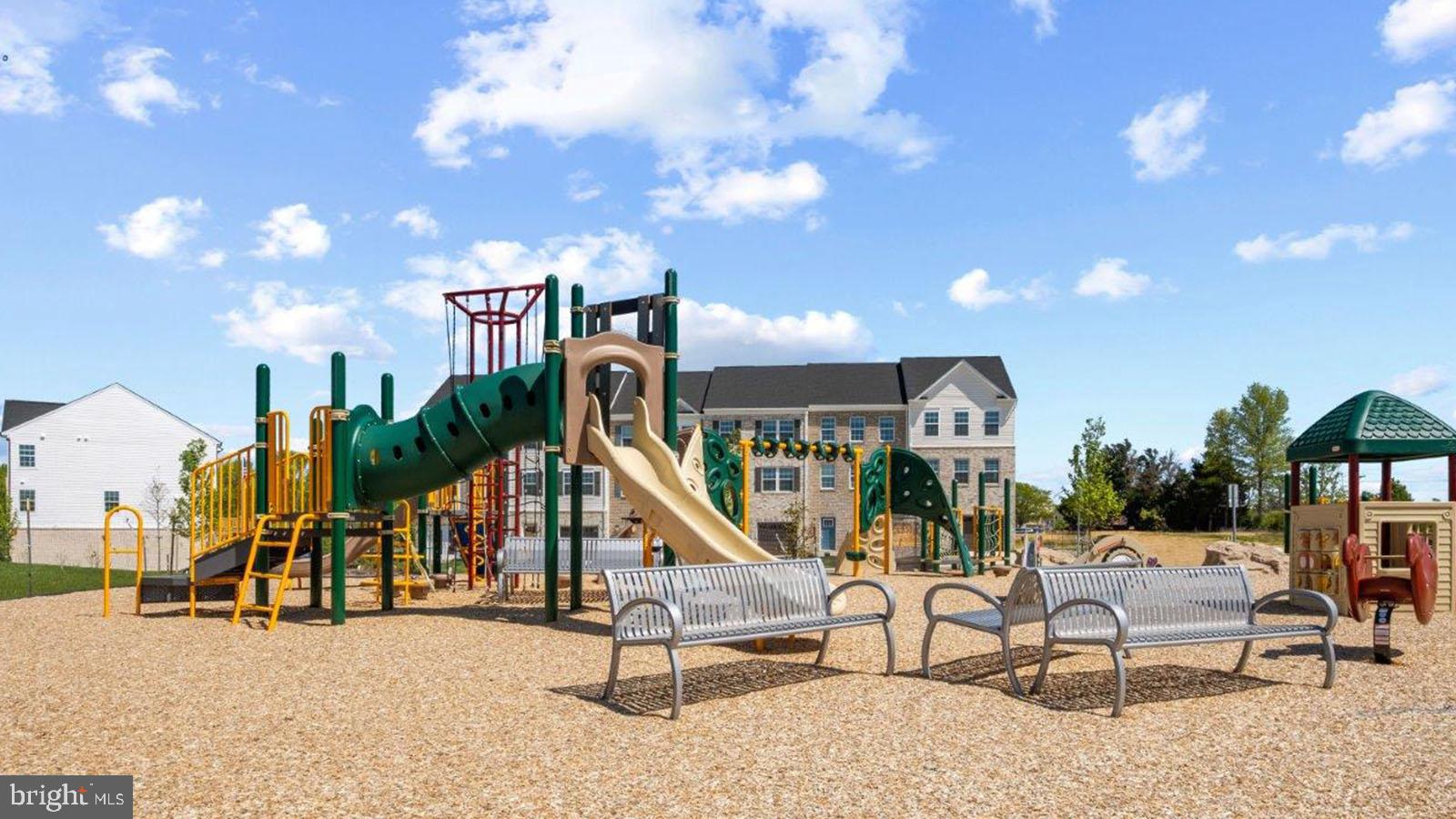 SPRING HILLS - Residential