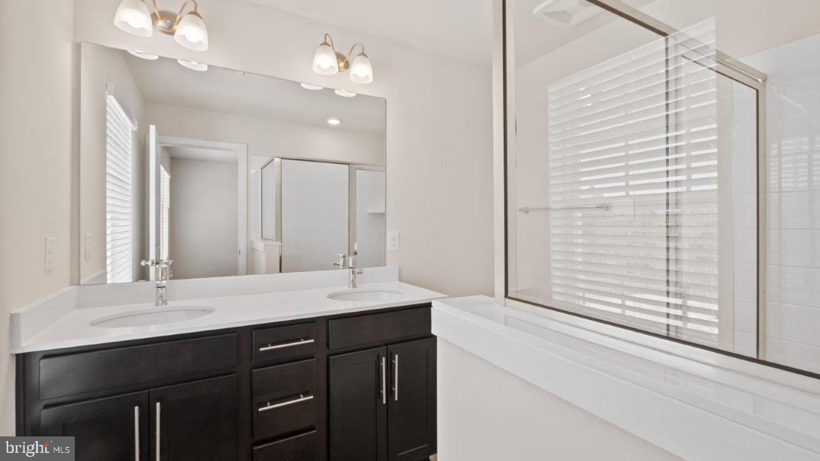 SPRING HILLS - Residential