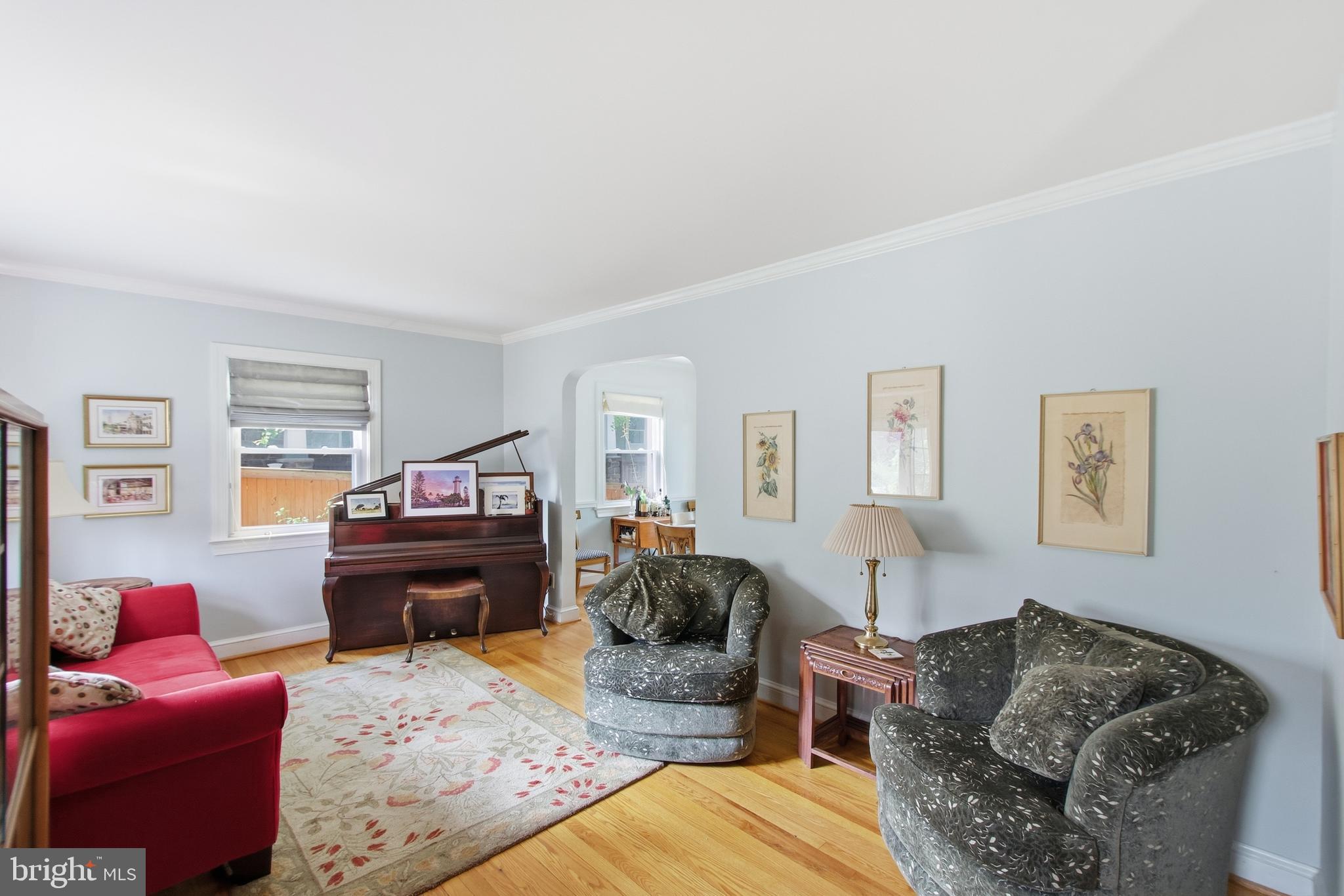 215 W GEORGE MASON ROAD W