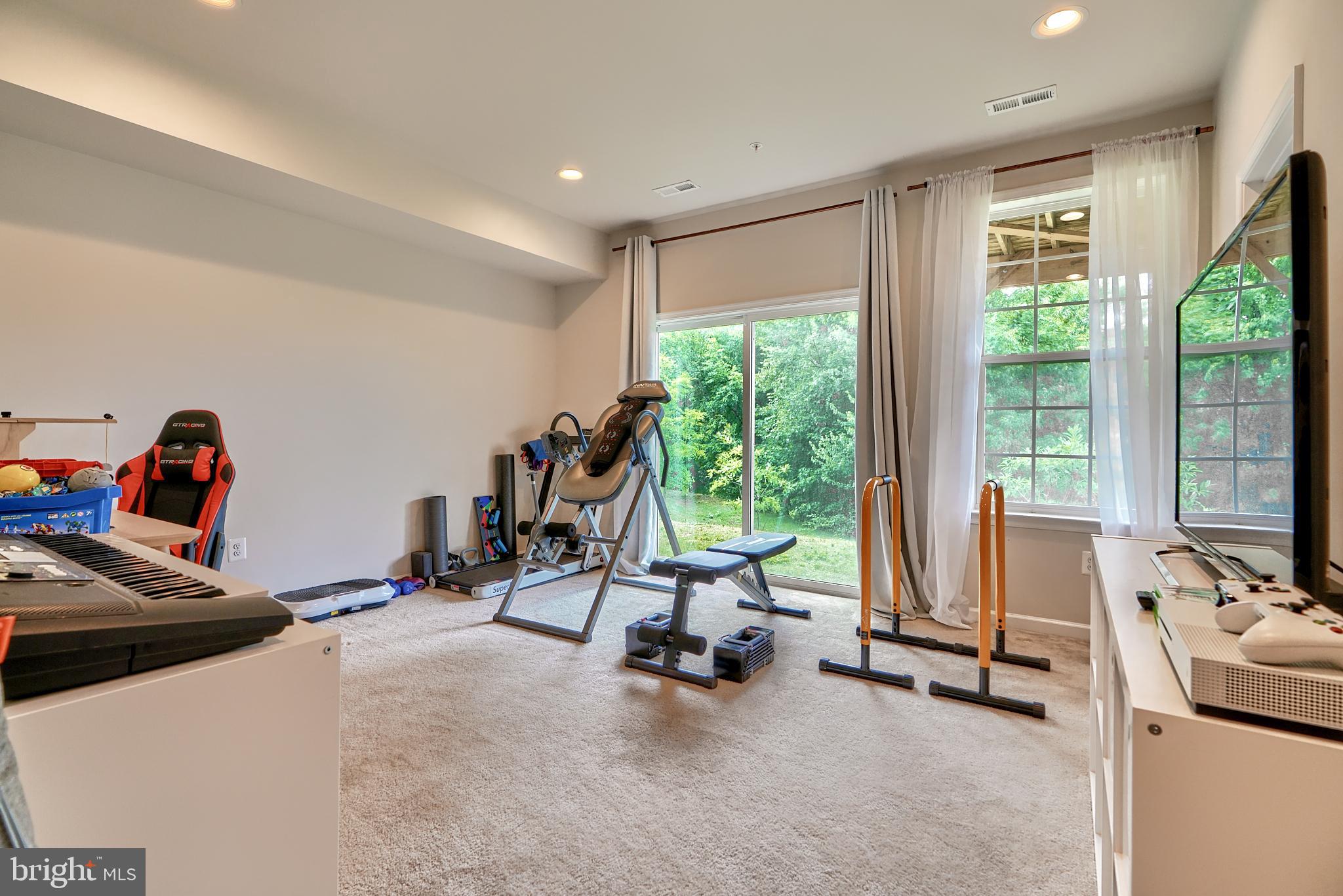 POND VIEW - Residential