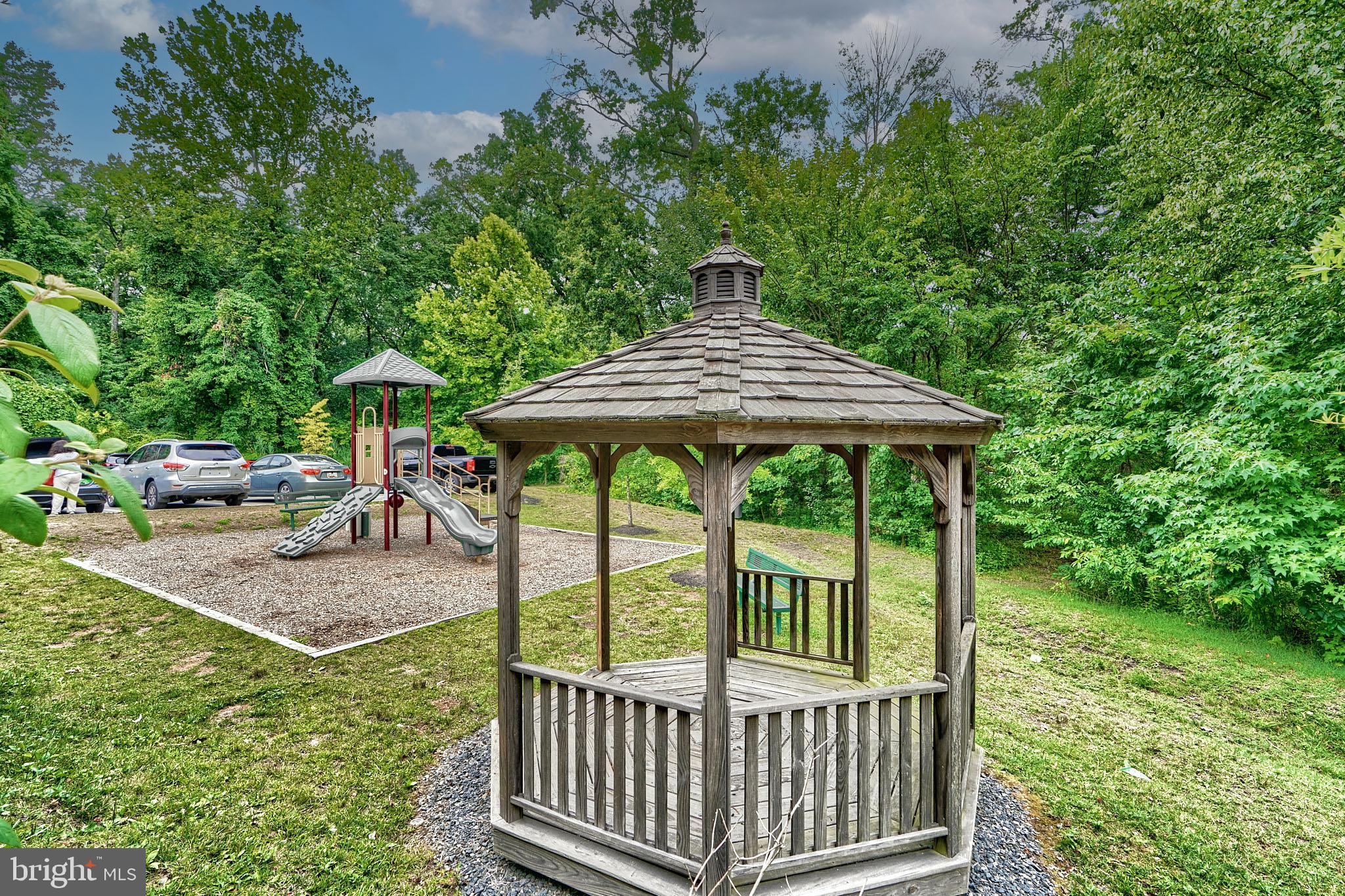 POND VIEW - Residential
