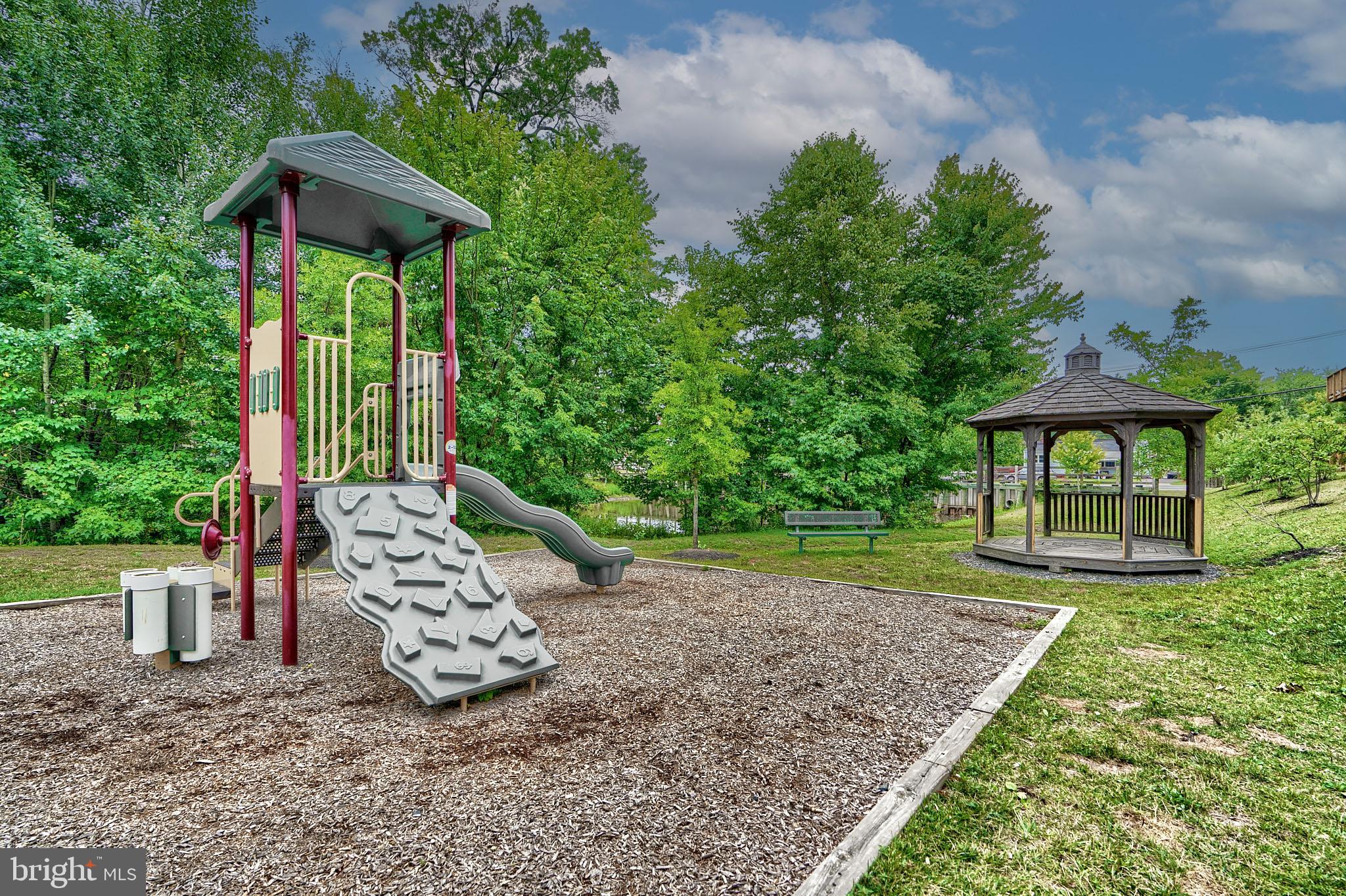 POND VIEW - Residential