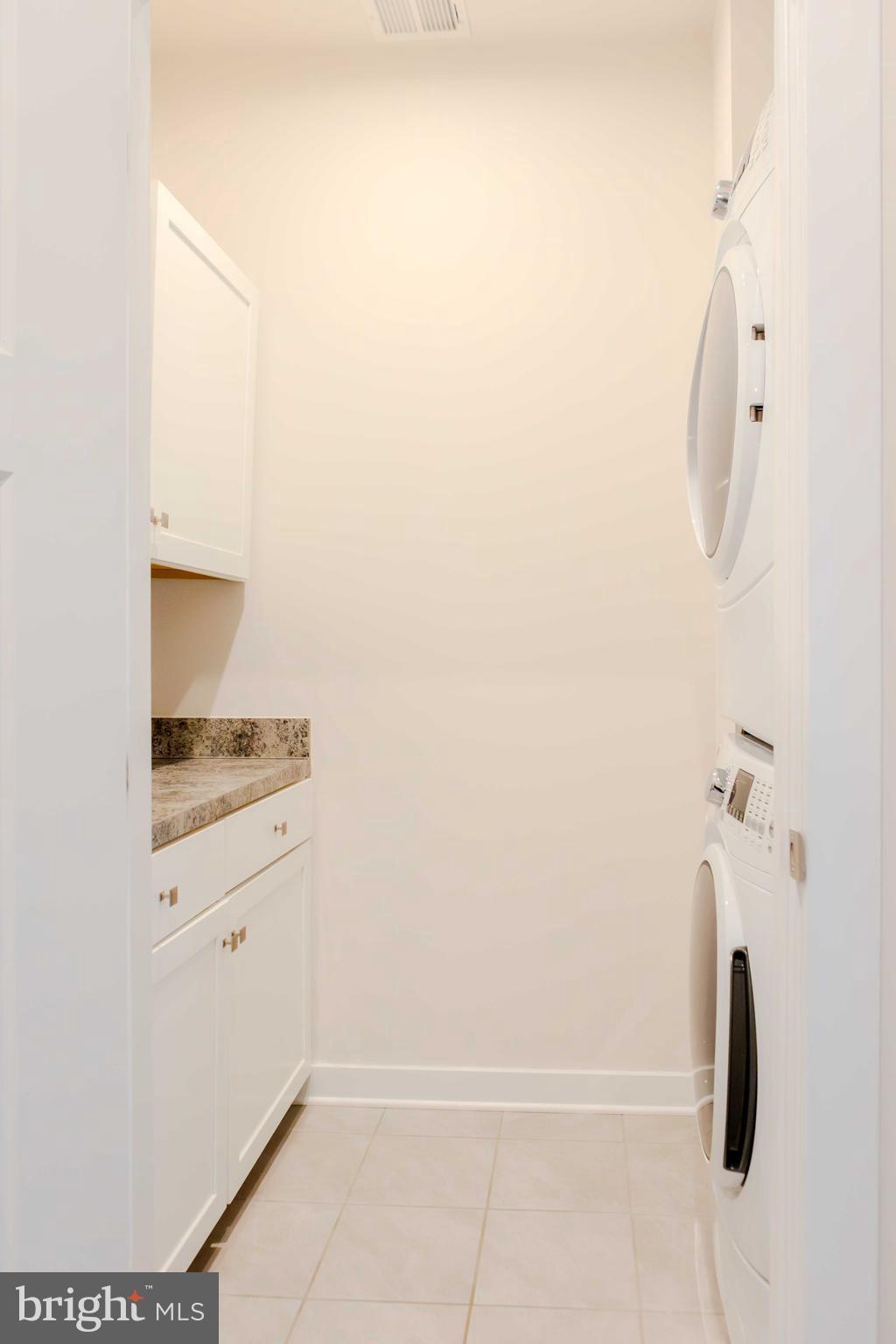 JEFFERSON PLACE - Residential